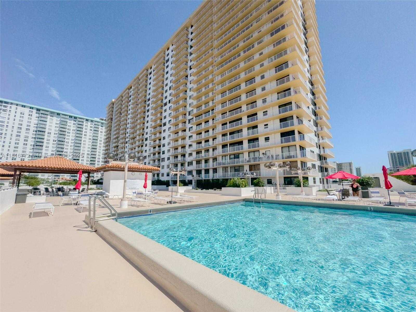 Small Image of 290 174TH ST #1704, Sunny Isles Beach Number 17