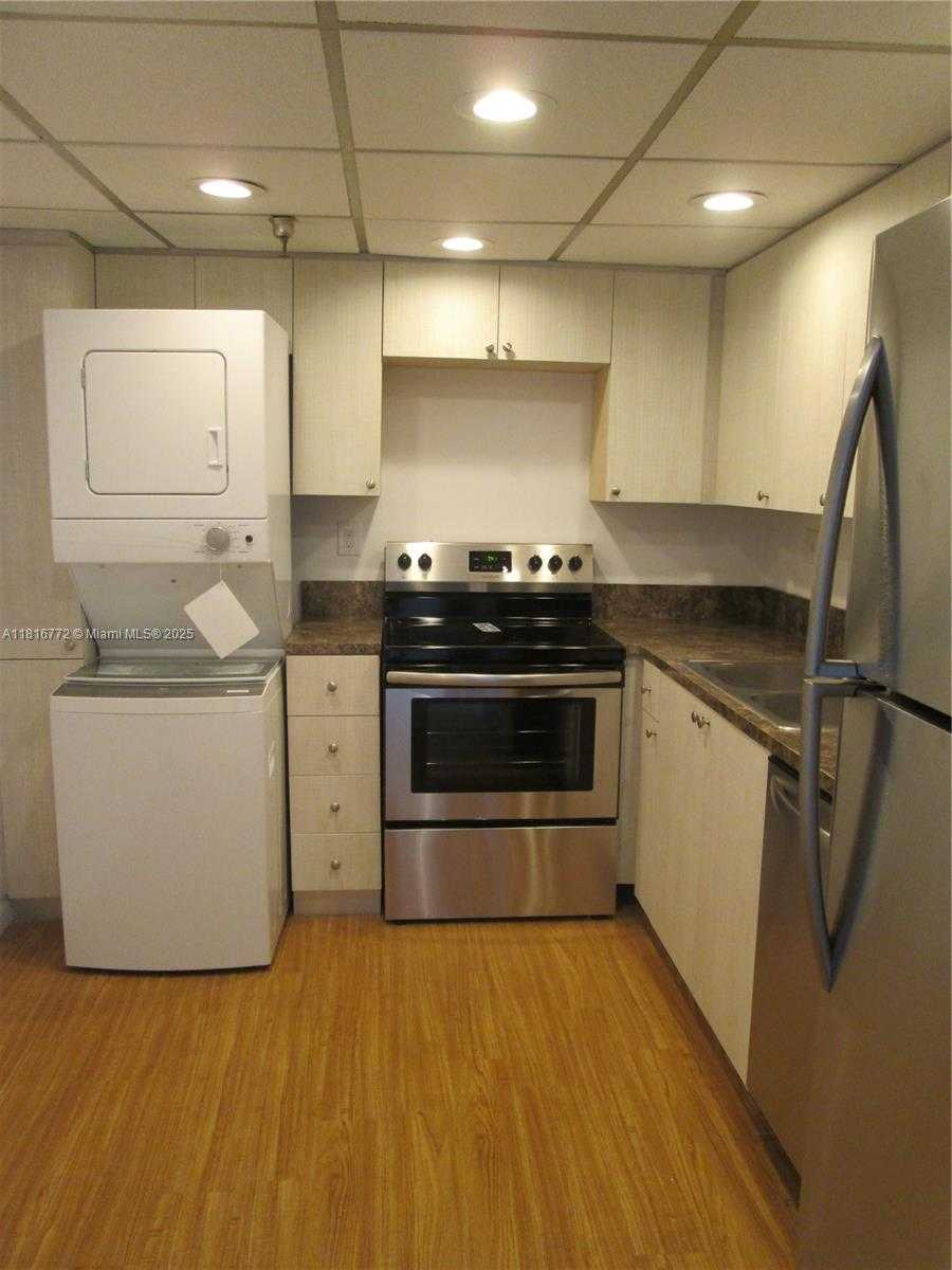 Small Image of 290 174TH ST #1704, Sunny Isles Beach Number 3