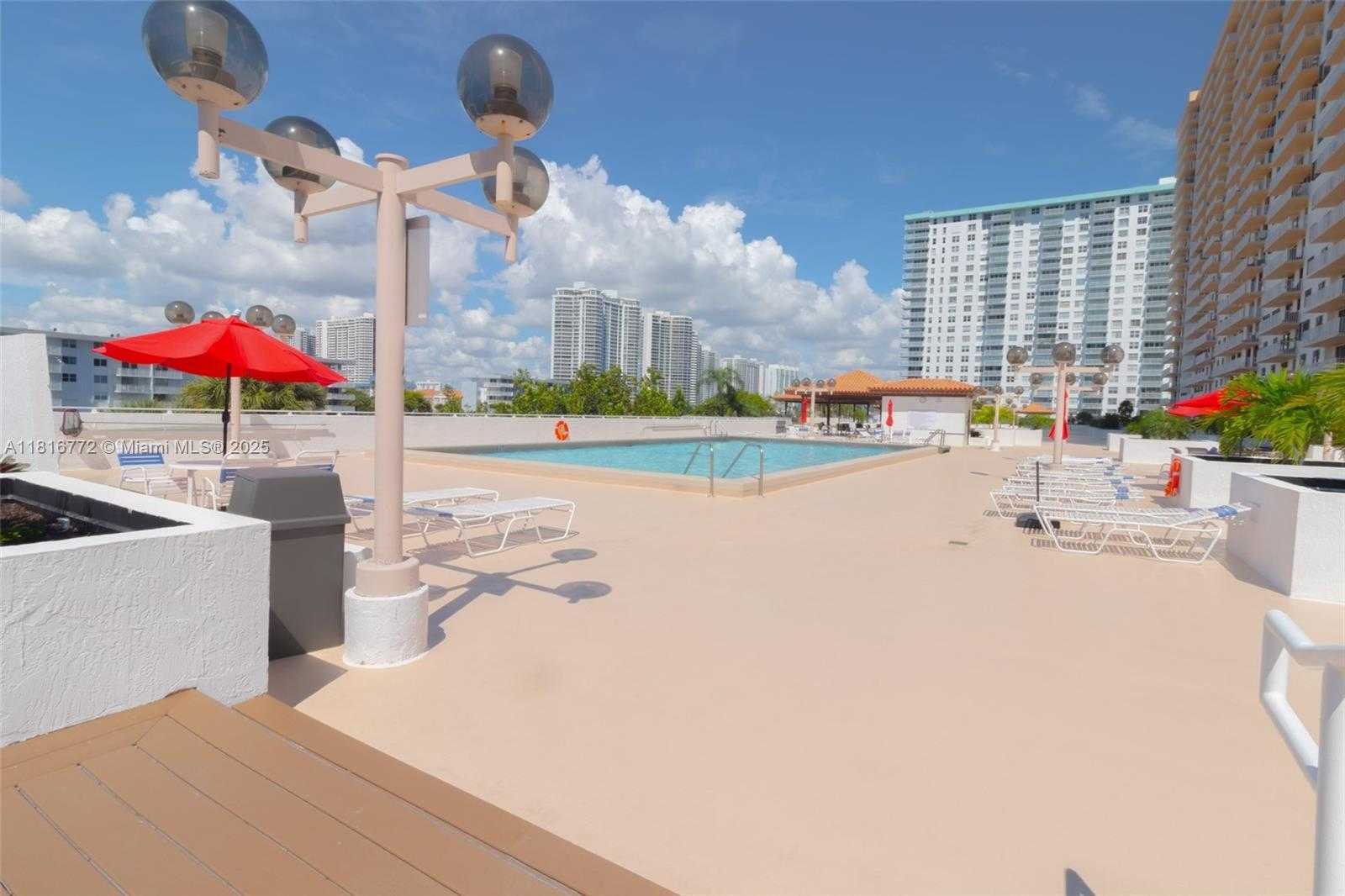 Small Image of 290 174TH ST #1704, Sunny Isles Beach Number 33