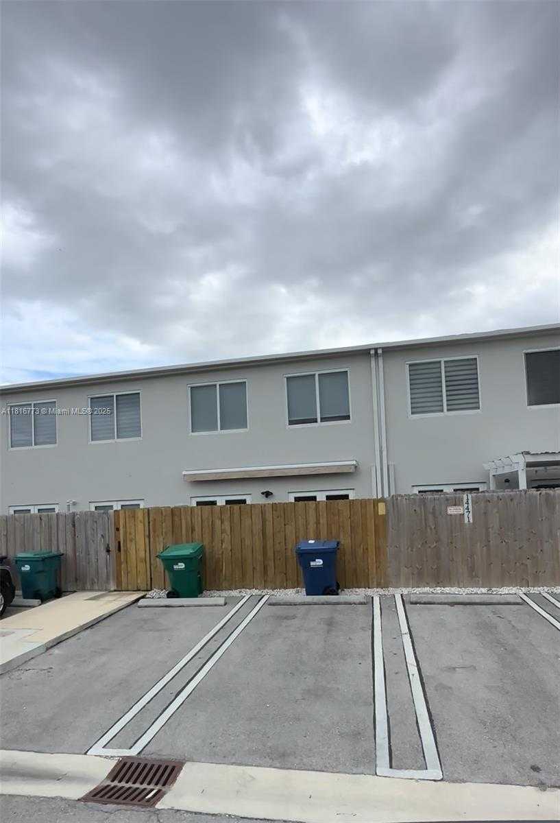 Small Image of 14467 SOUTH WEST 260TH ST #14467, Homestead Number 4