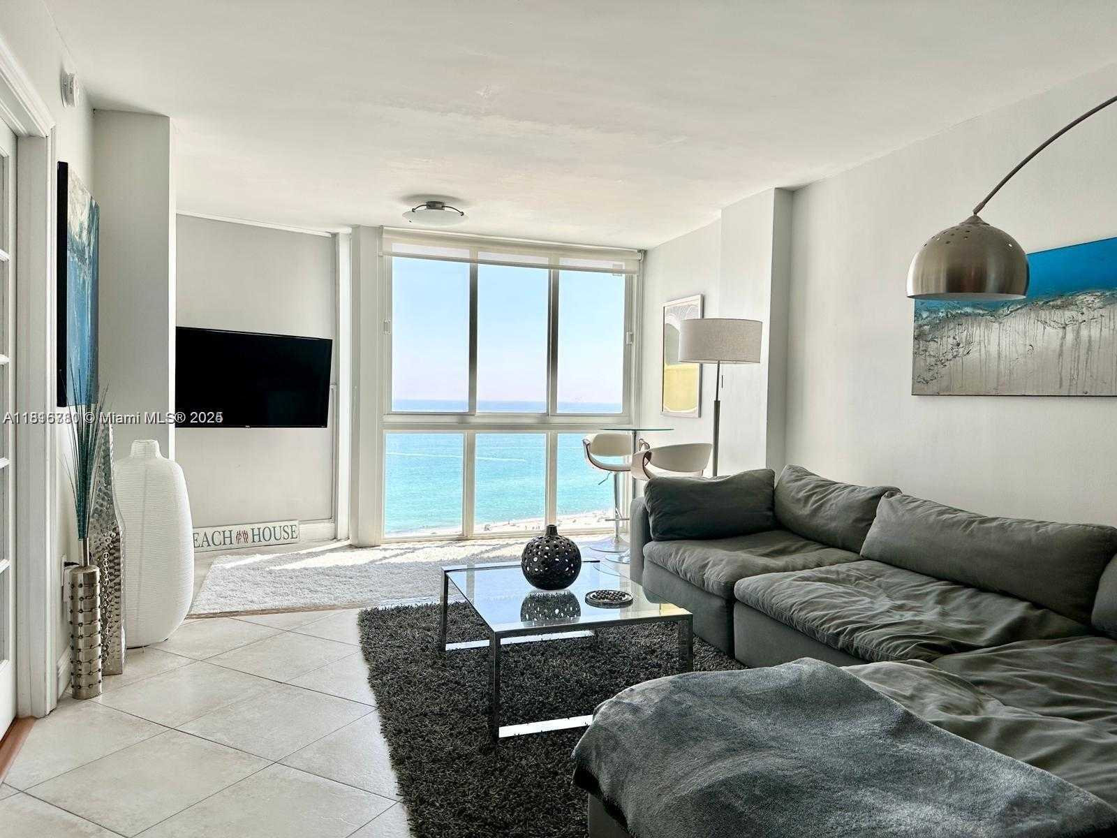 Small Image of 5401 COLLINS AVE #1226, Miami Beach Number 2
