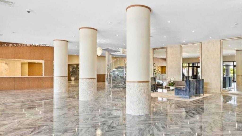 Small Image of 5401 COLLINS AVE #1226, Miami Beach Number 22