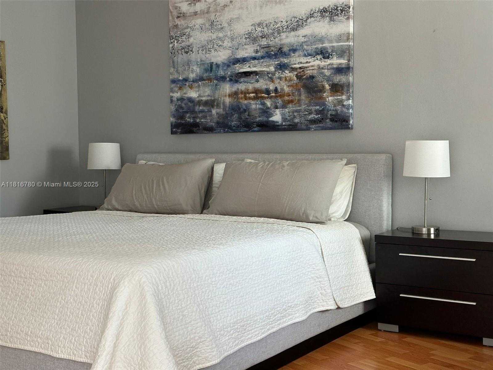 Small Image of 5401 COLLINS AVE #1226, Miami Beach Number 9