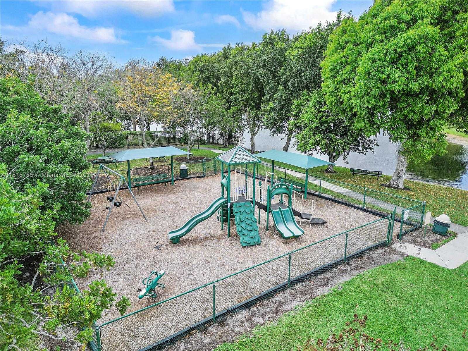 Small Image of 1008 NORTH WEST 116TH AVE, Coral Springs Number 14