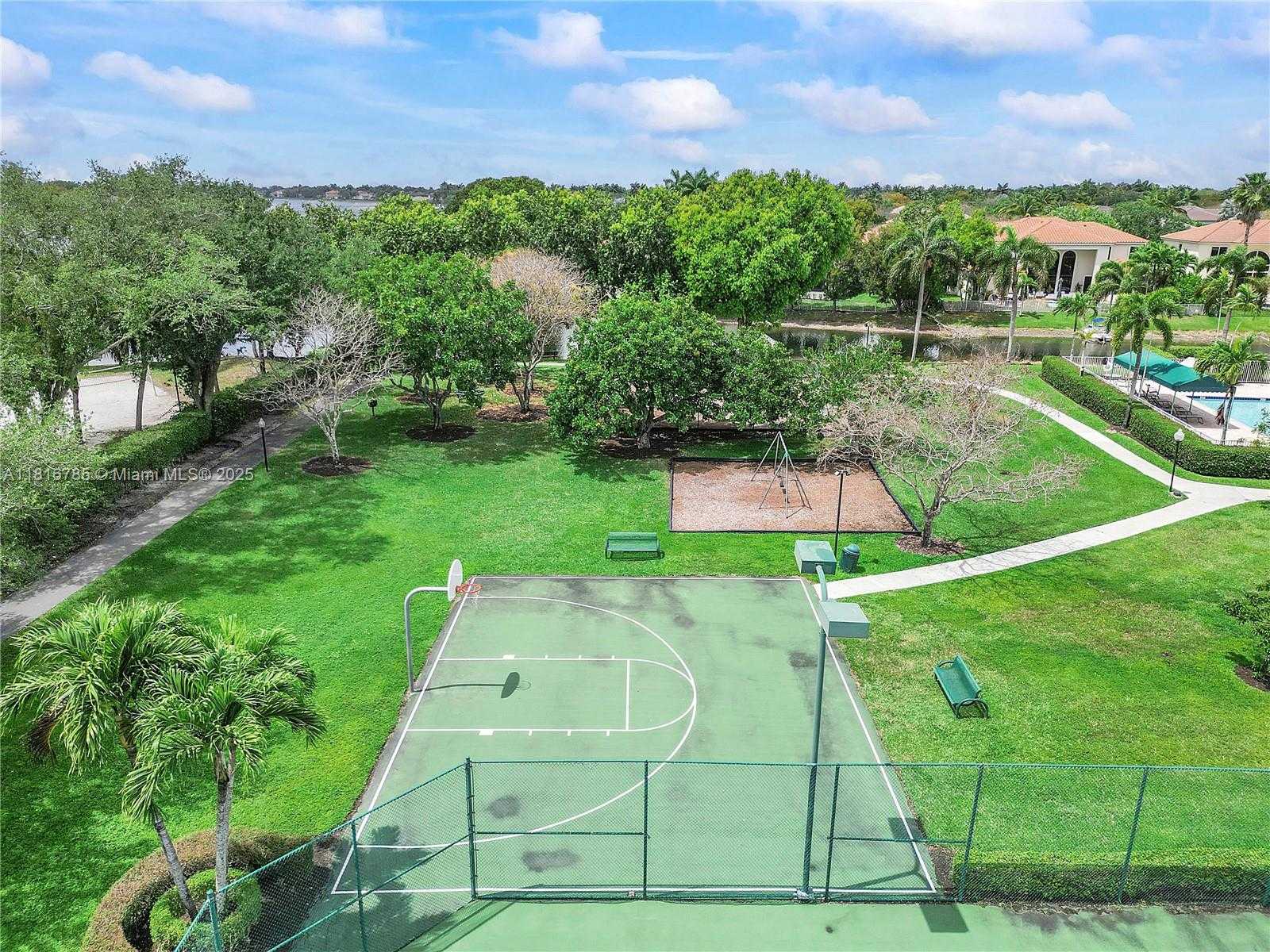 Small Image of 1008 NORTH WEST 116TH AVE, Coral Springs Number 24