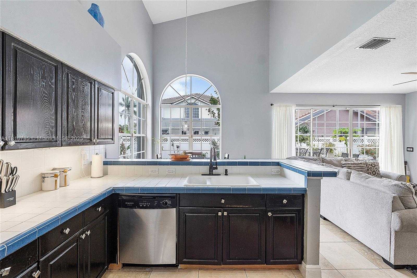 Small Image of 1008 NORTH WEST 116TH AVE, Coral Springs Number 26