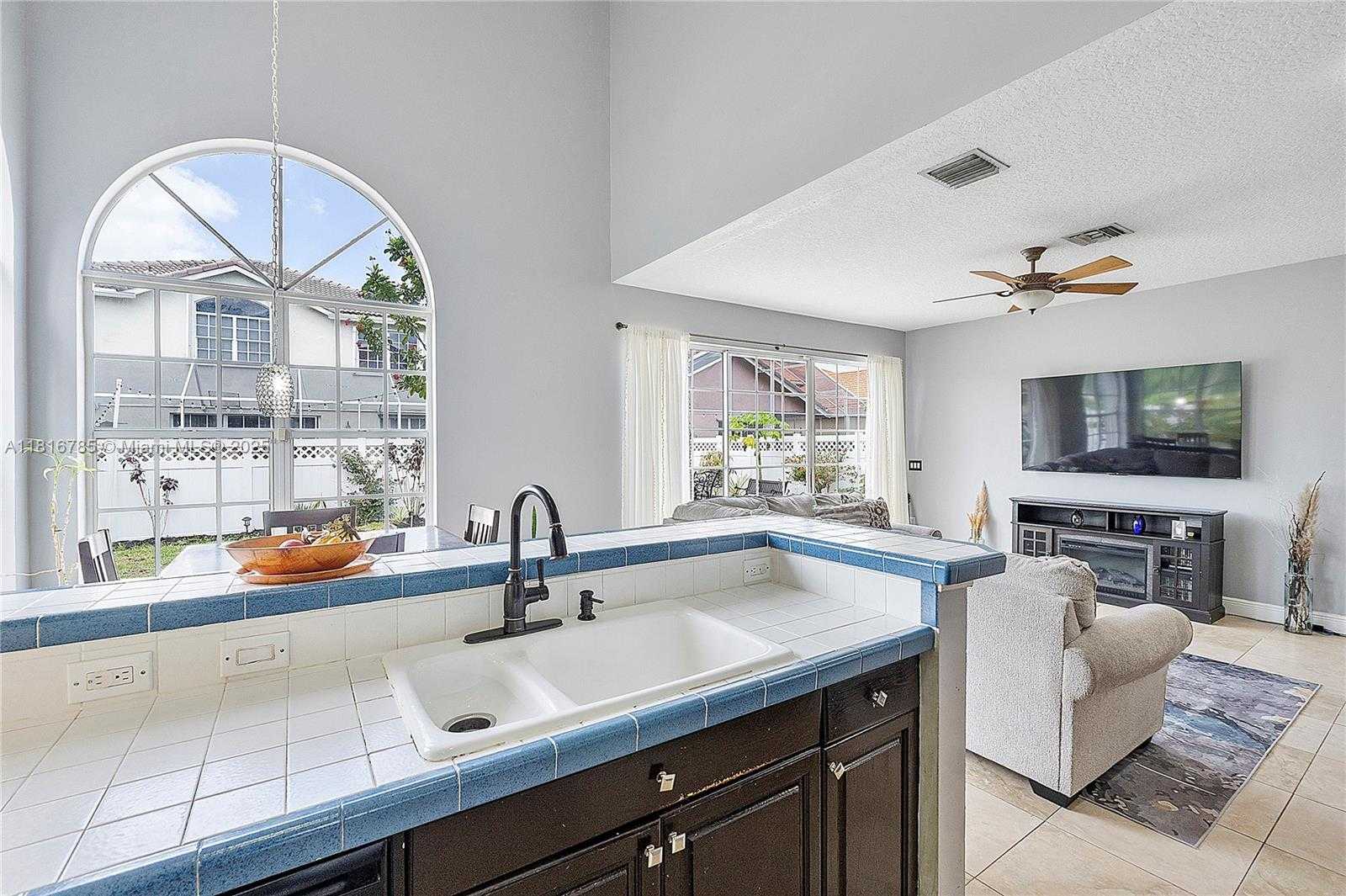 Small Image of 1008 NORTH WEST 116TH AVE, Coral Springs Number 29
