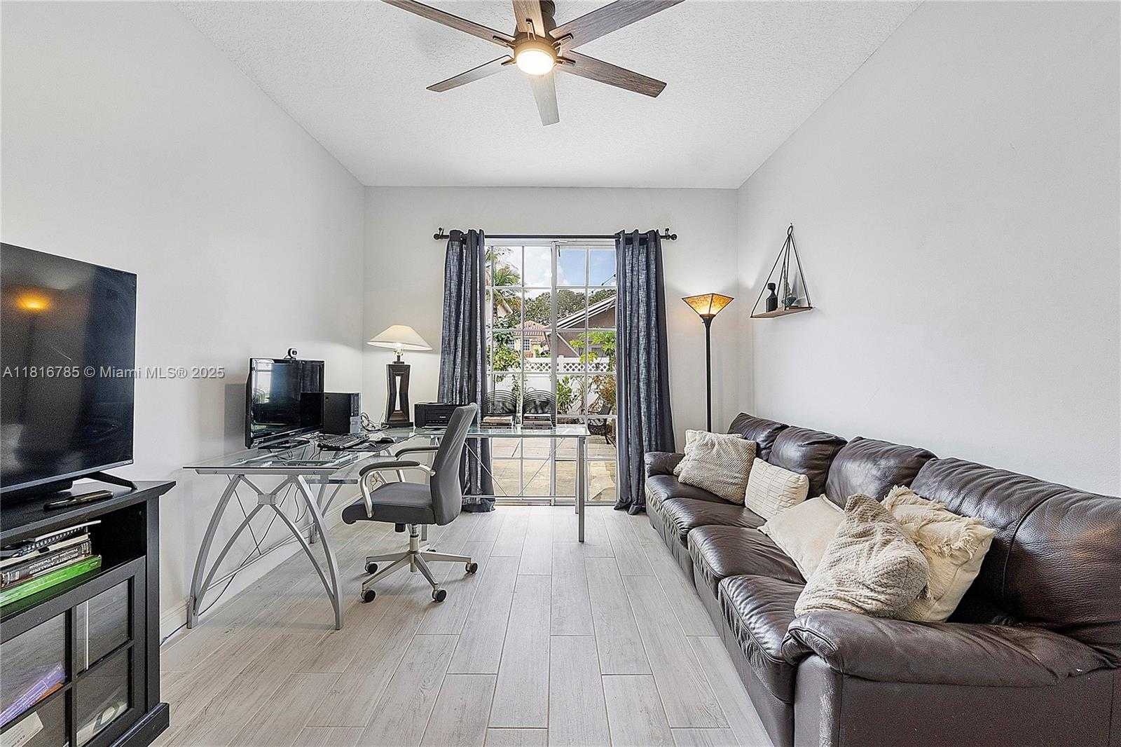 Small Image of 1008 NORTH WEST 116TH AVE, Coral Springs Number 31