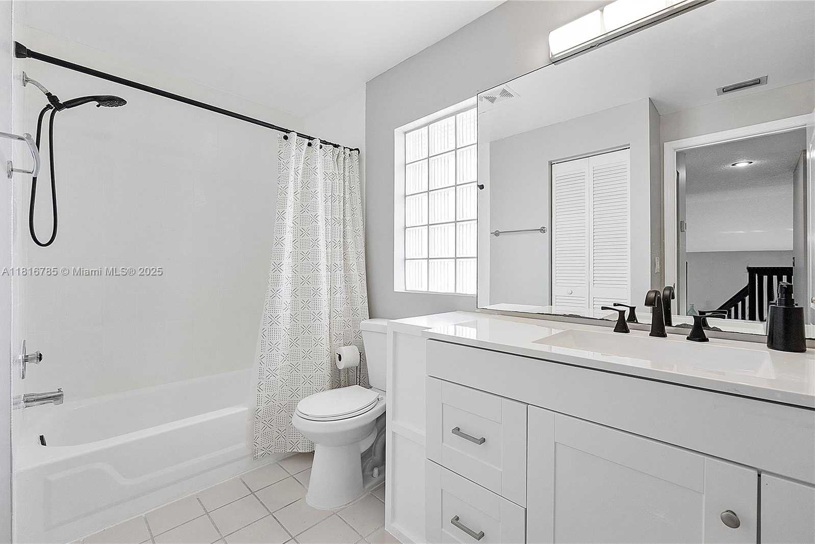 Small Image of 1008 NORTH WEST 116TH AVE, Coral Springs Number 36