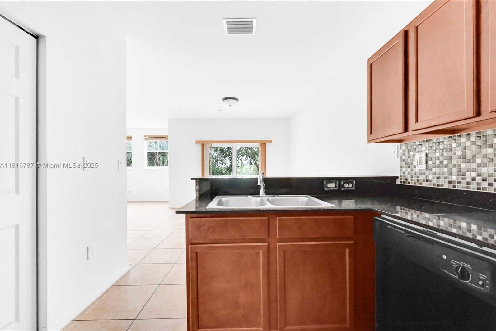 Small Image of 10870 NORTH WEST 88TH TER #202, Doral Number 13