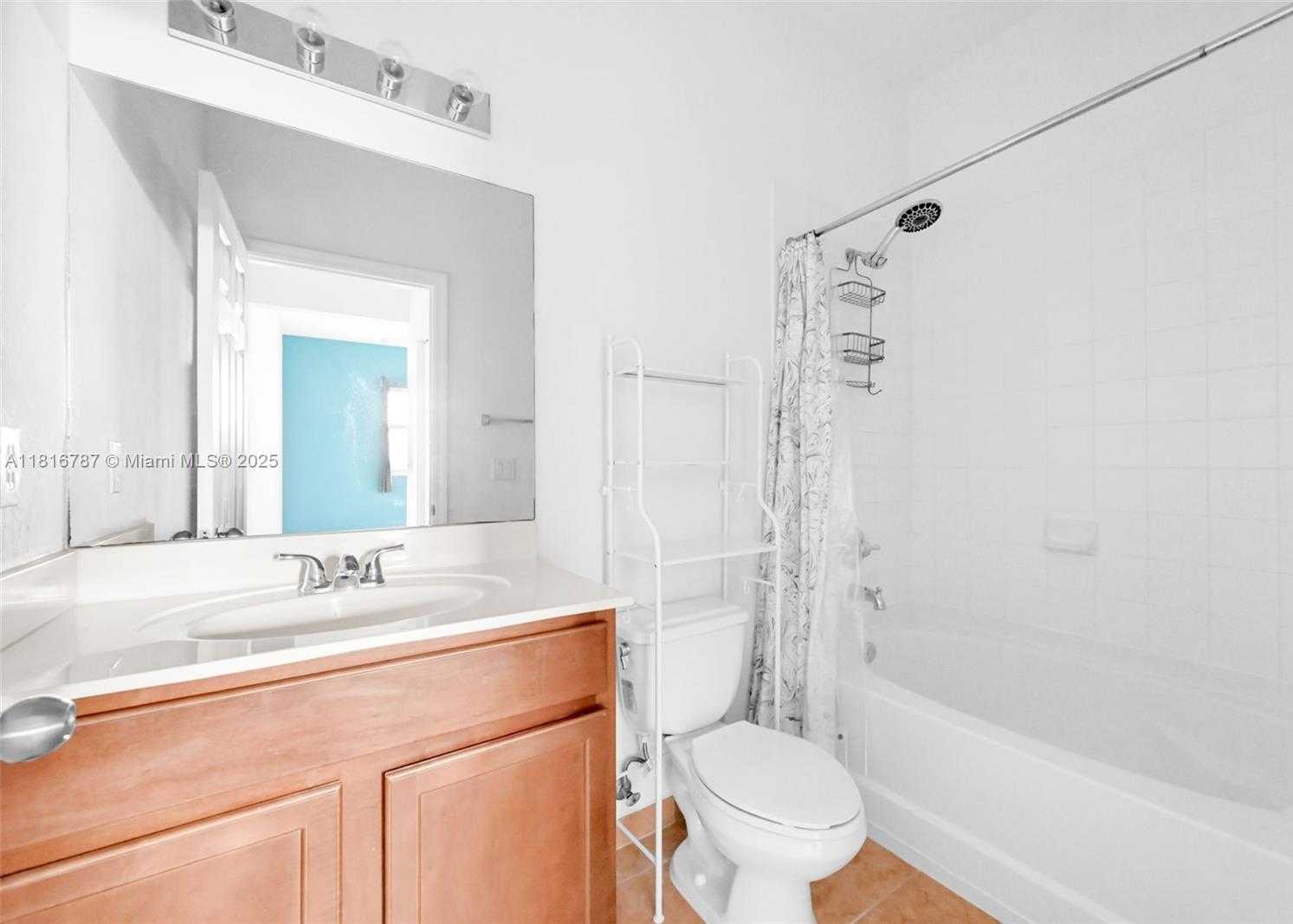 Small Image of 10870 NORTH WEST 88TH TER #202, Doral Number 15