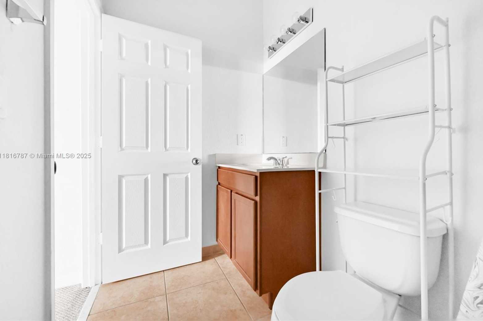 Small Image of 10870 NORTH WEST 88TH TER #202, Doral Number 16