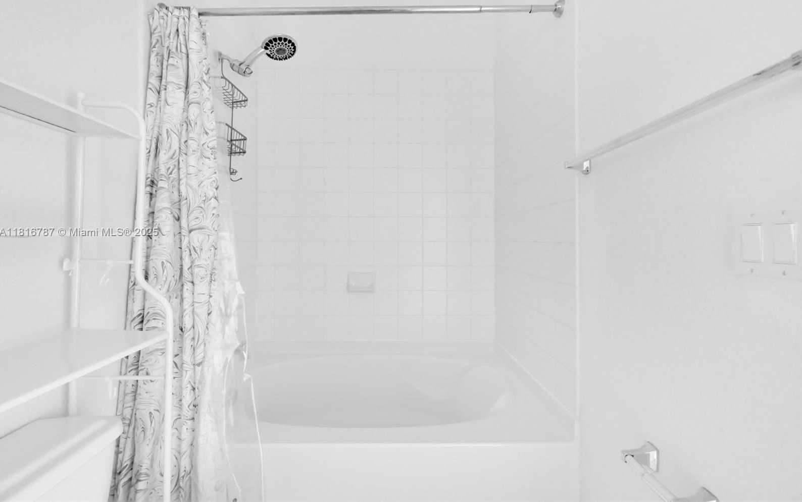 Small Image of 10870 NORTH WEST 88TH TER #202, Doral Number 34