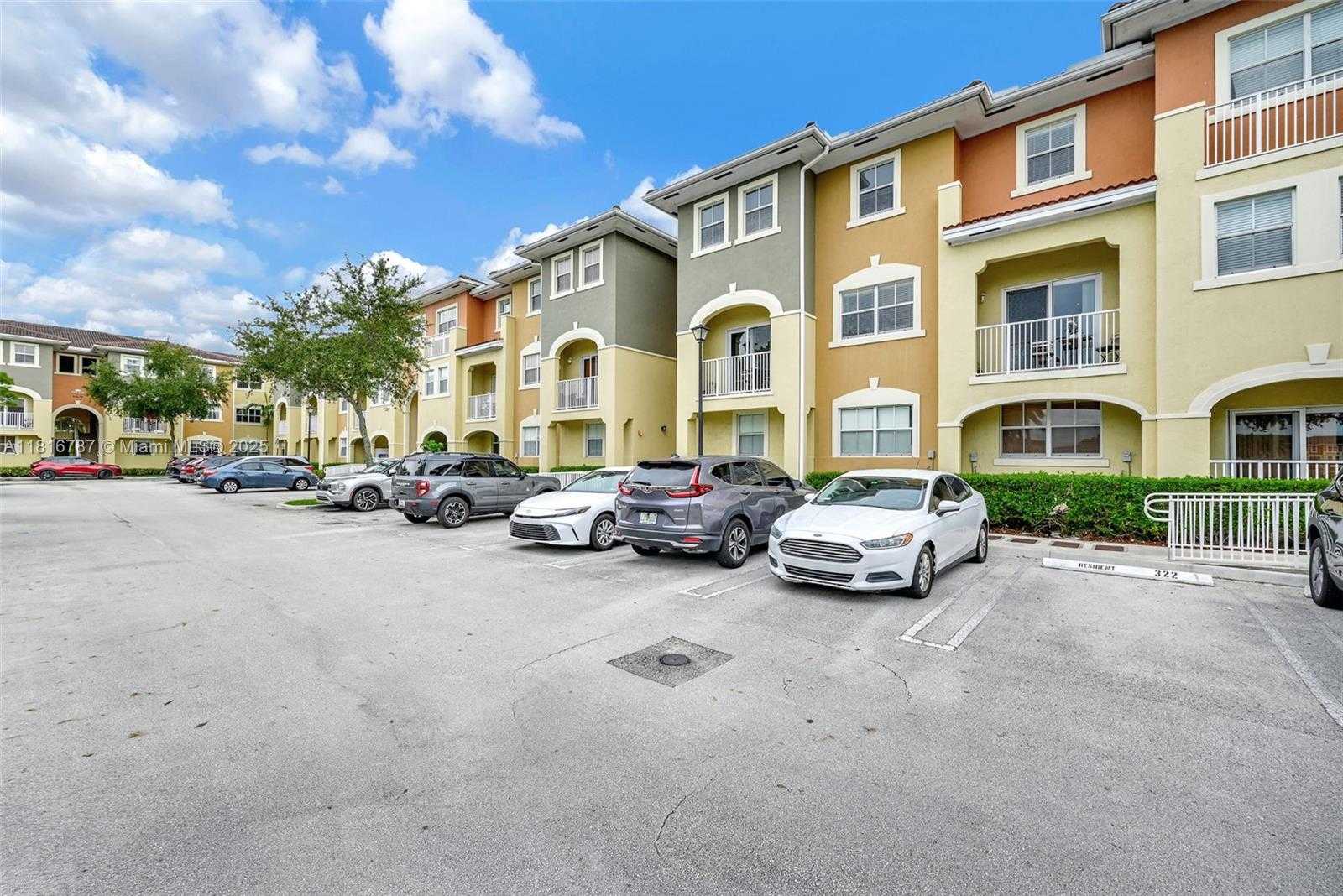 Small Image of 10870 NORTH WEST 88TH TER #202, Doral Number 47
