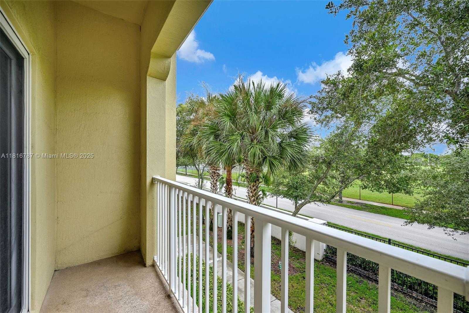 Small Image of 10870 NORTH WEST 88TH TER #202, Doral Number 51