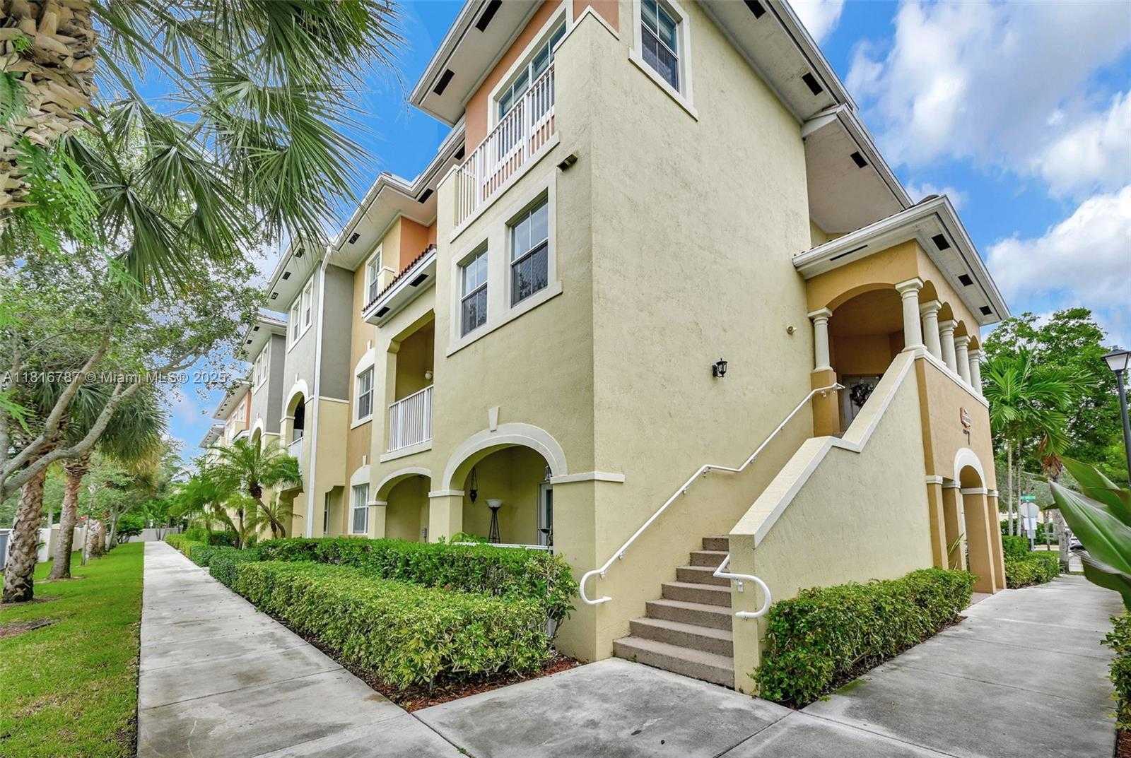 Small Image of 10870 NORTH WEST 88TH TER #202, Doral Number 56
