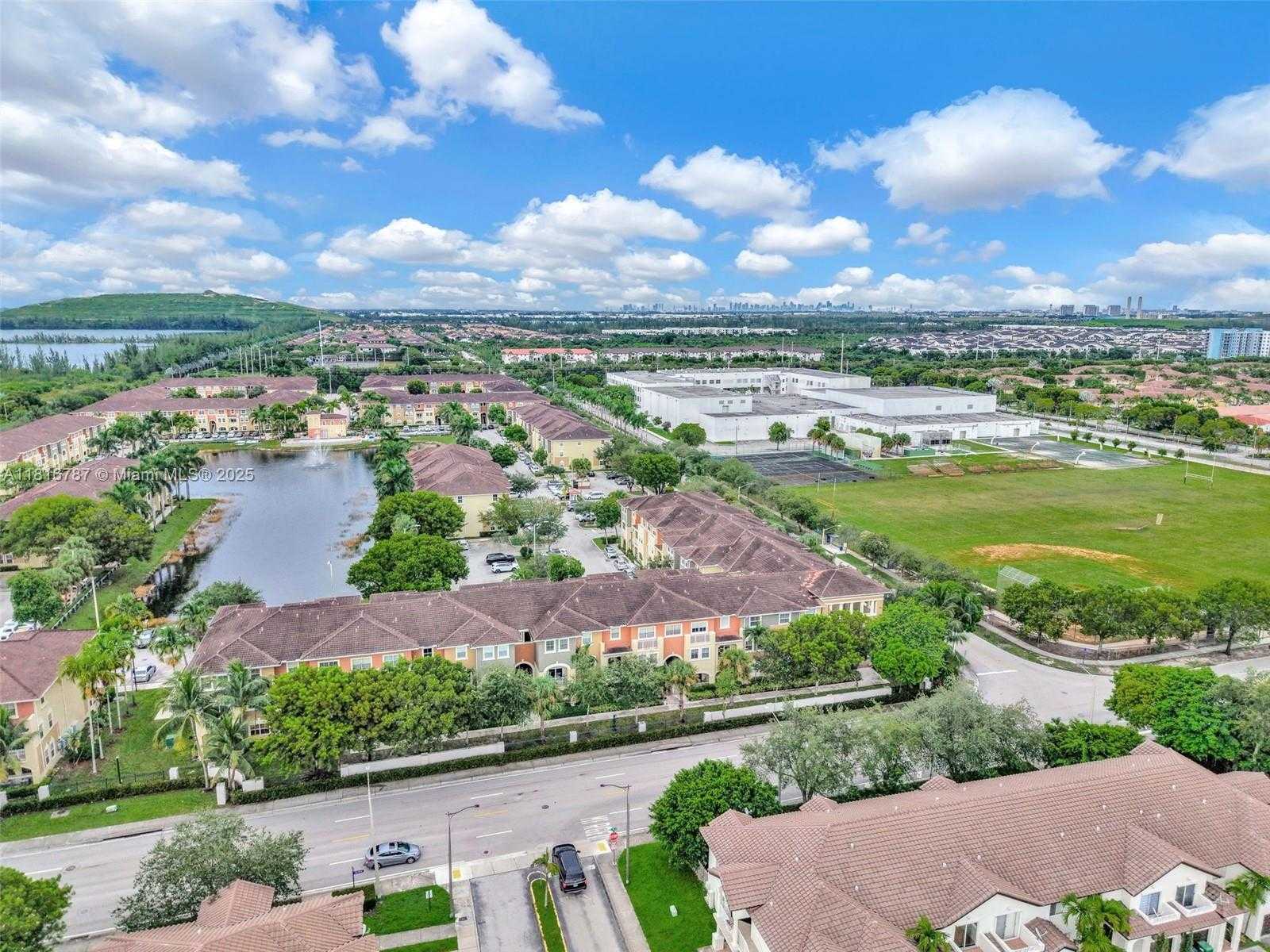 Small Image of 10870 NORTH WEST 88TH TER #202, Doral Number 70