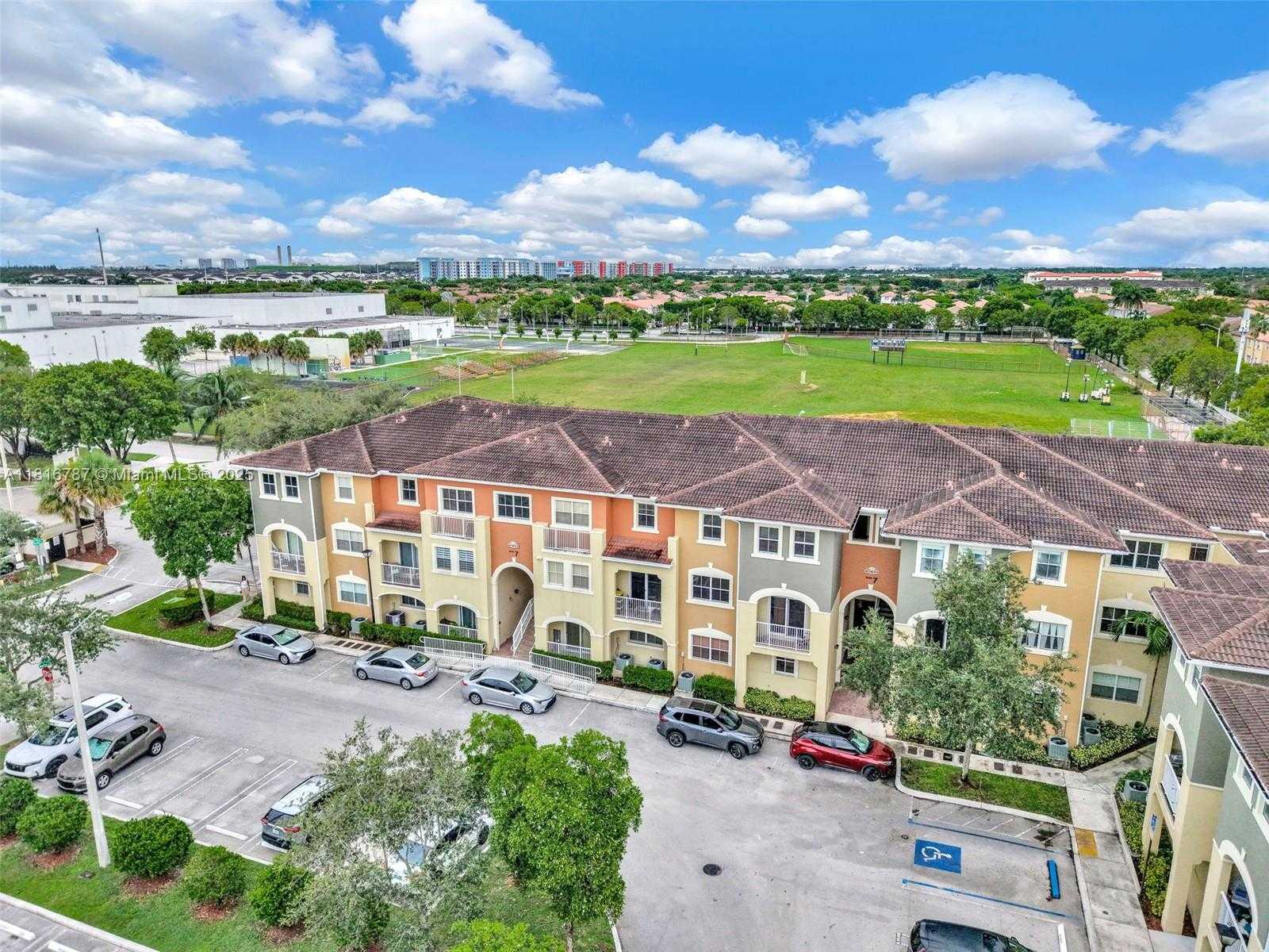 Small Image of 10870 NORTH WEST 88TH TER #202, Doral Number 72