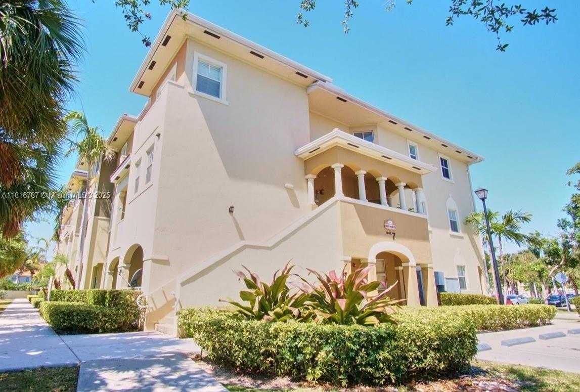 Small Image of 10870 NORTH WEST 88TH TER #202, Doral Number 8