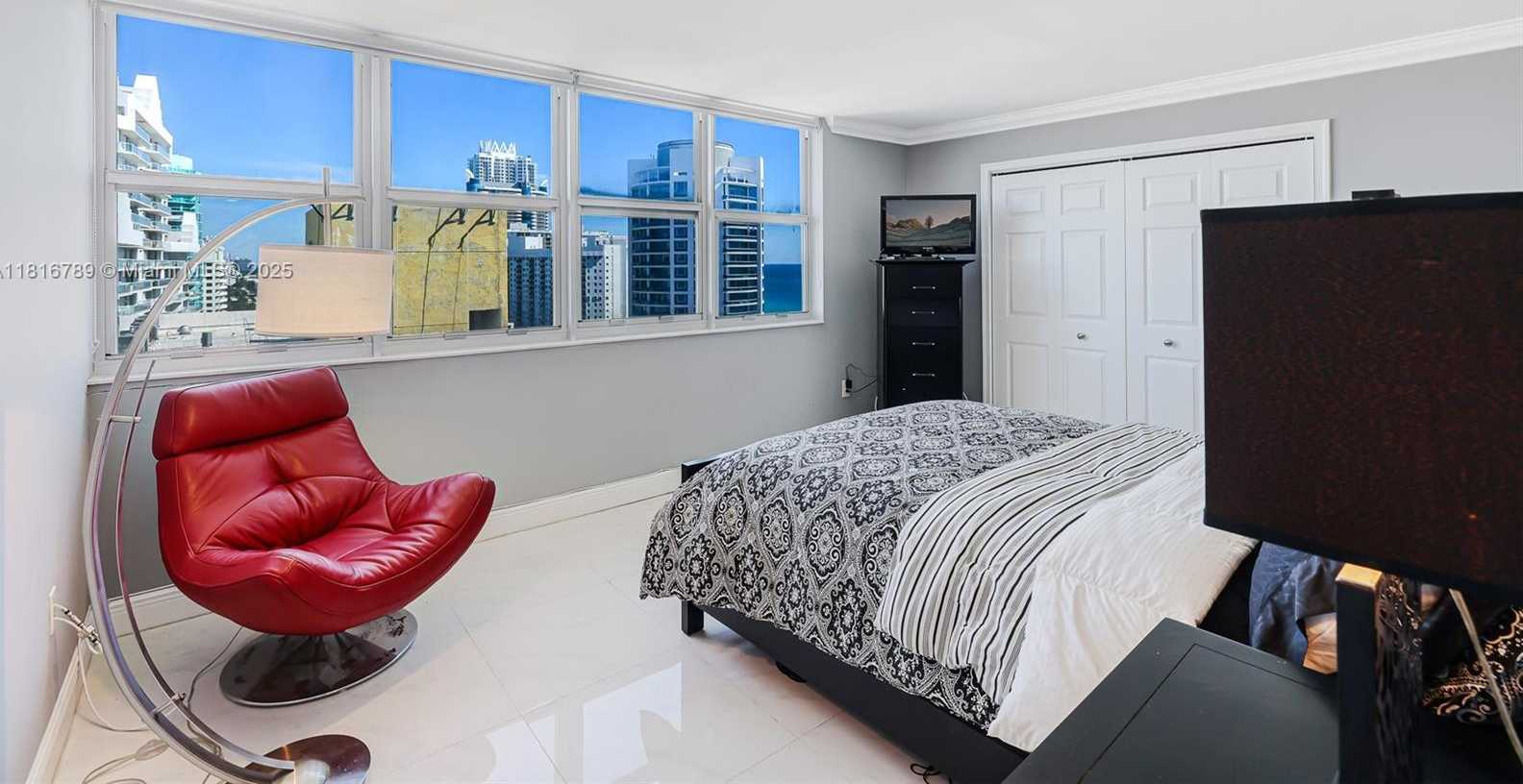 Small Image of 5838 COLLINS AVE #15D, Miami Beach Number 17