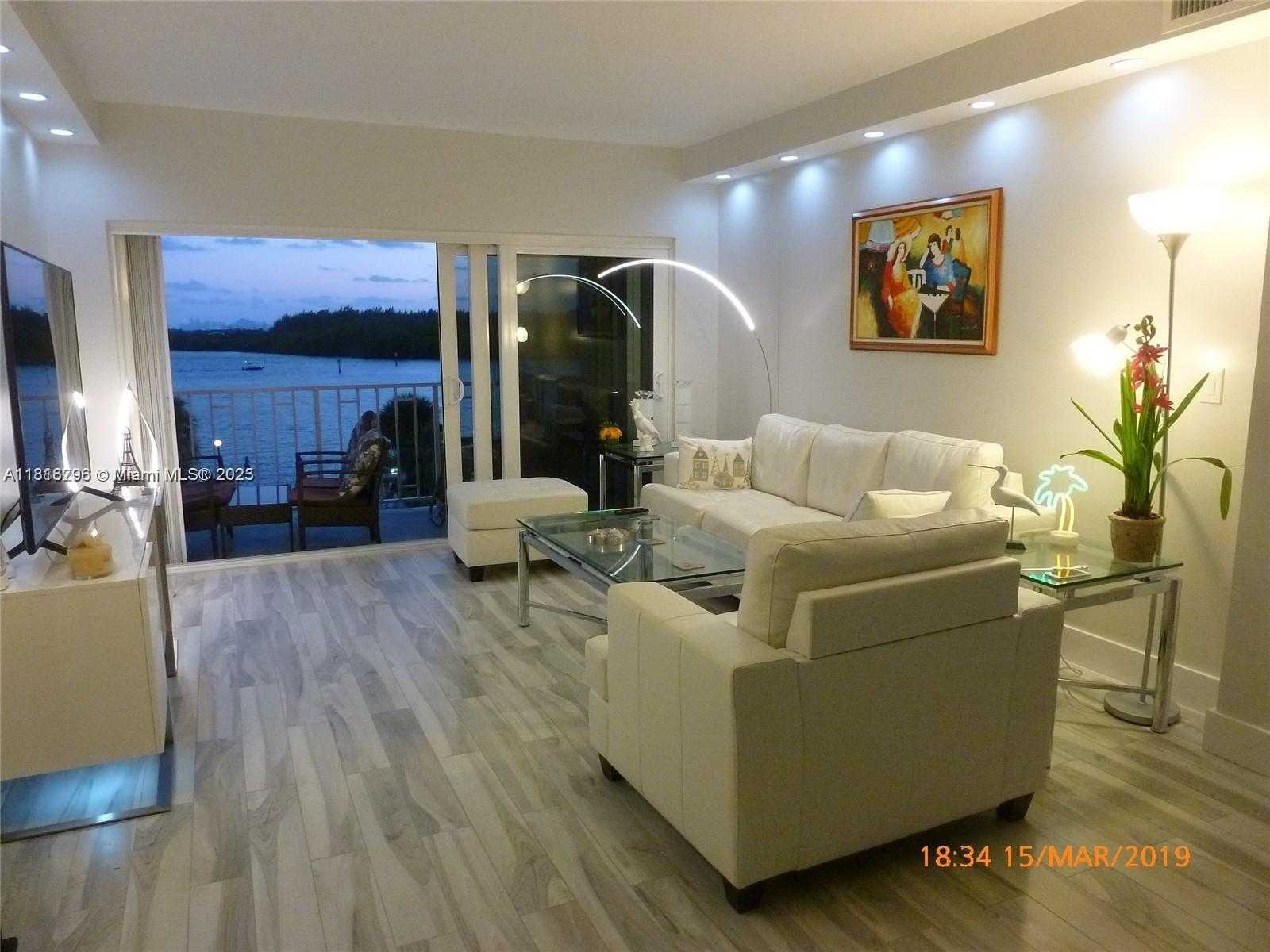 Small Image of 300 BAYVIEW DR #302, Sunny Isles Beach Number 3