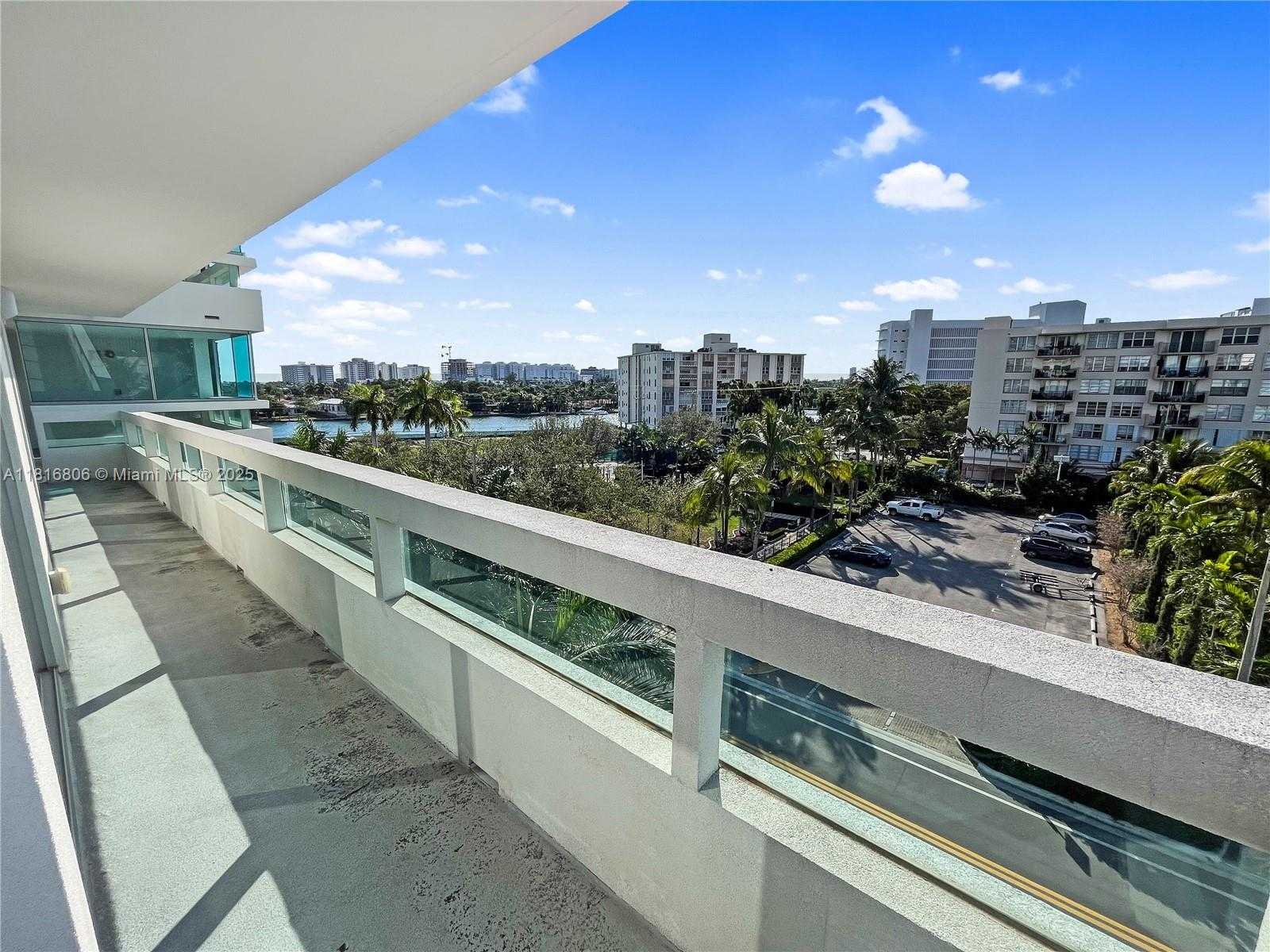 Small Image of 1025 92ND ST #601, Bay Harbor Islands Number 13