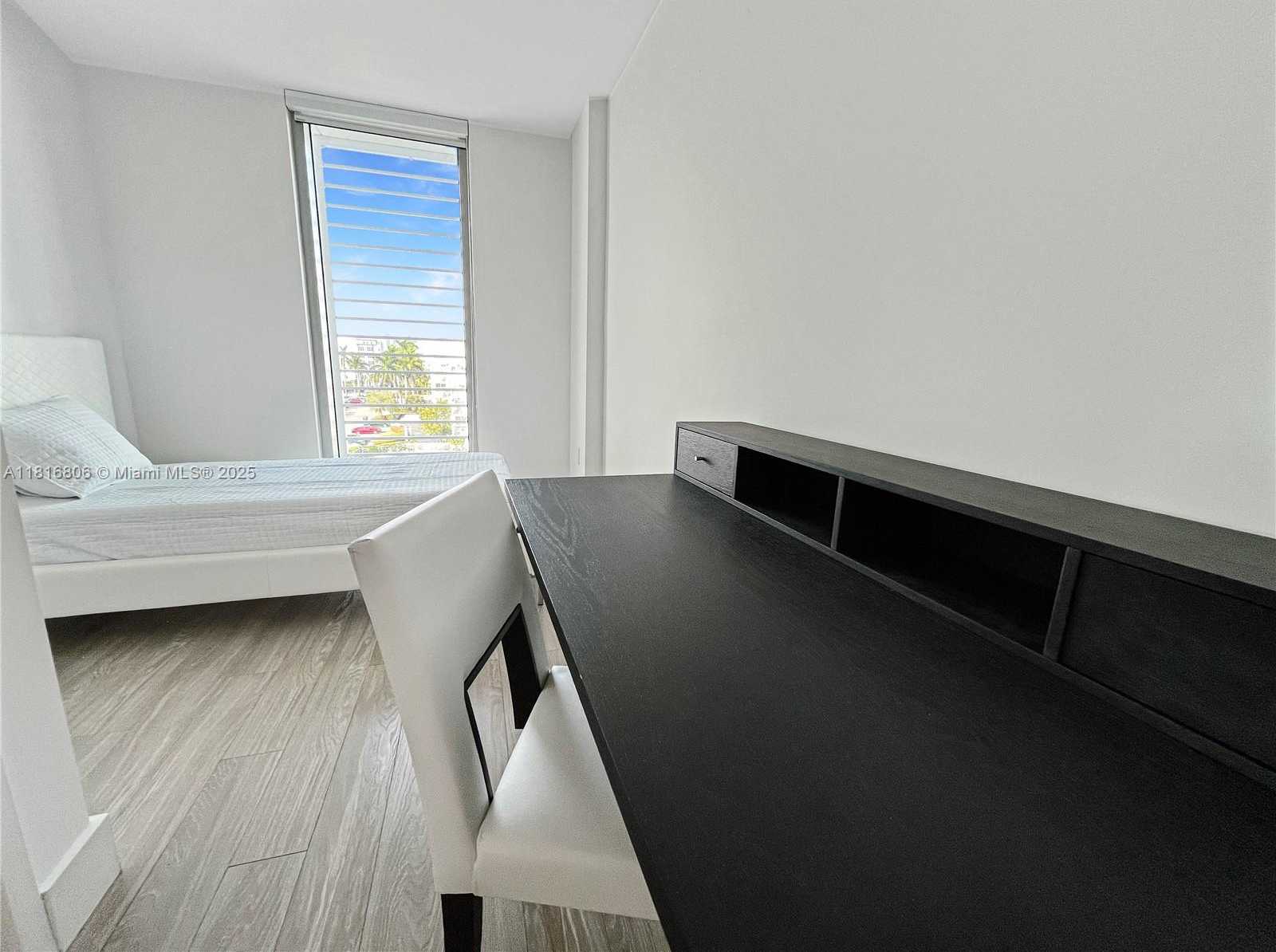 Small Image of 1025 92ND ST #601, Bay Harbor Islands Number 19