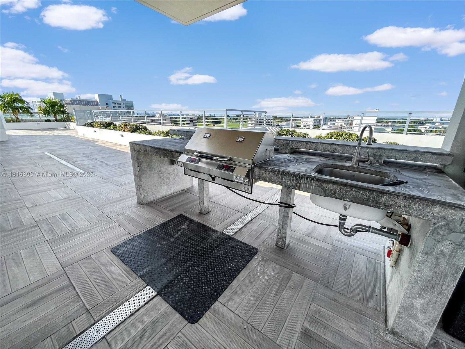 Small Image of 1025 92ND ST #601, Bay Harbor Islands Number 23