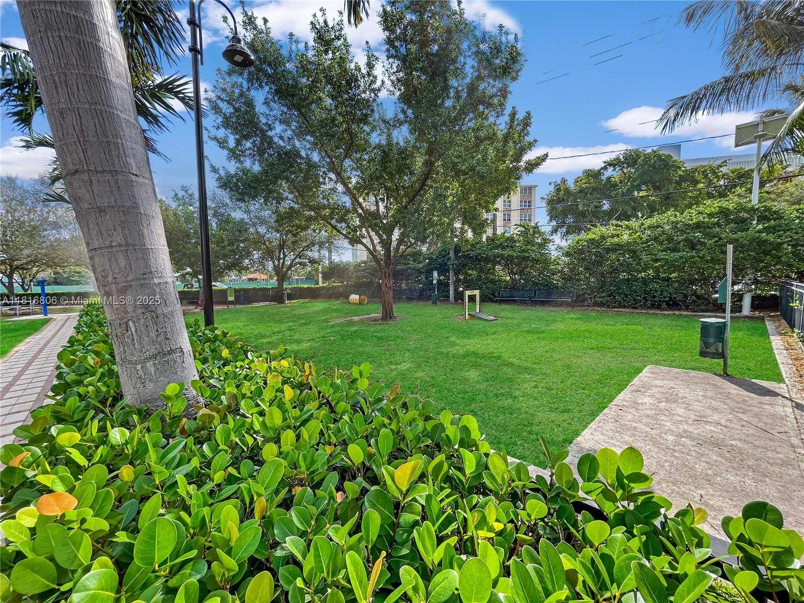 Small Image of 1025 92ND ST #601, Bay Harbor Islands Number 35