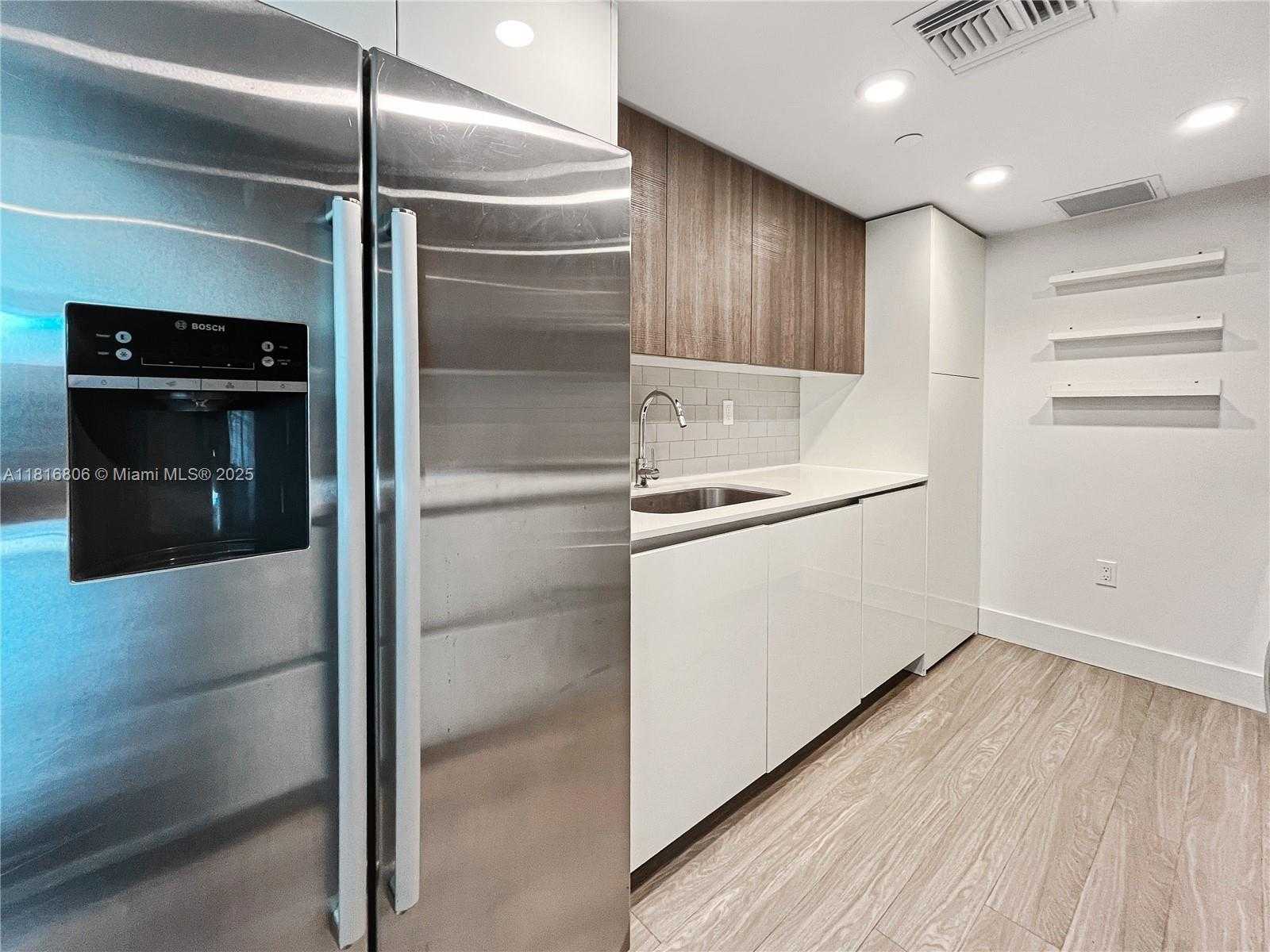 Small Image of 1025 92ND ST #601, Bay Harbor Islands Number 9