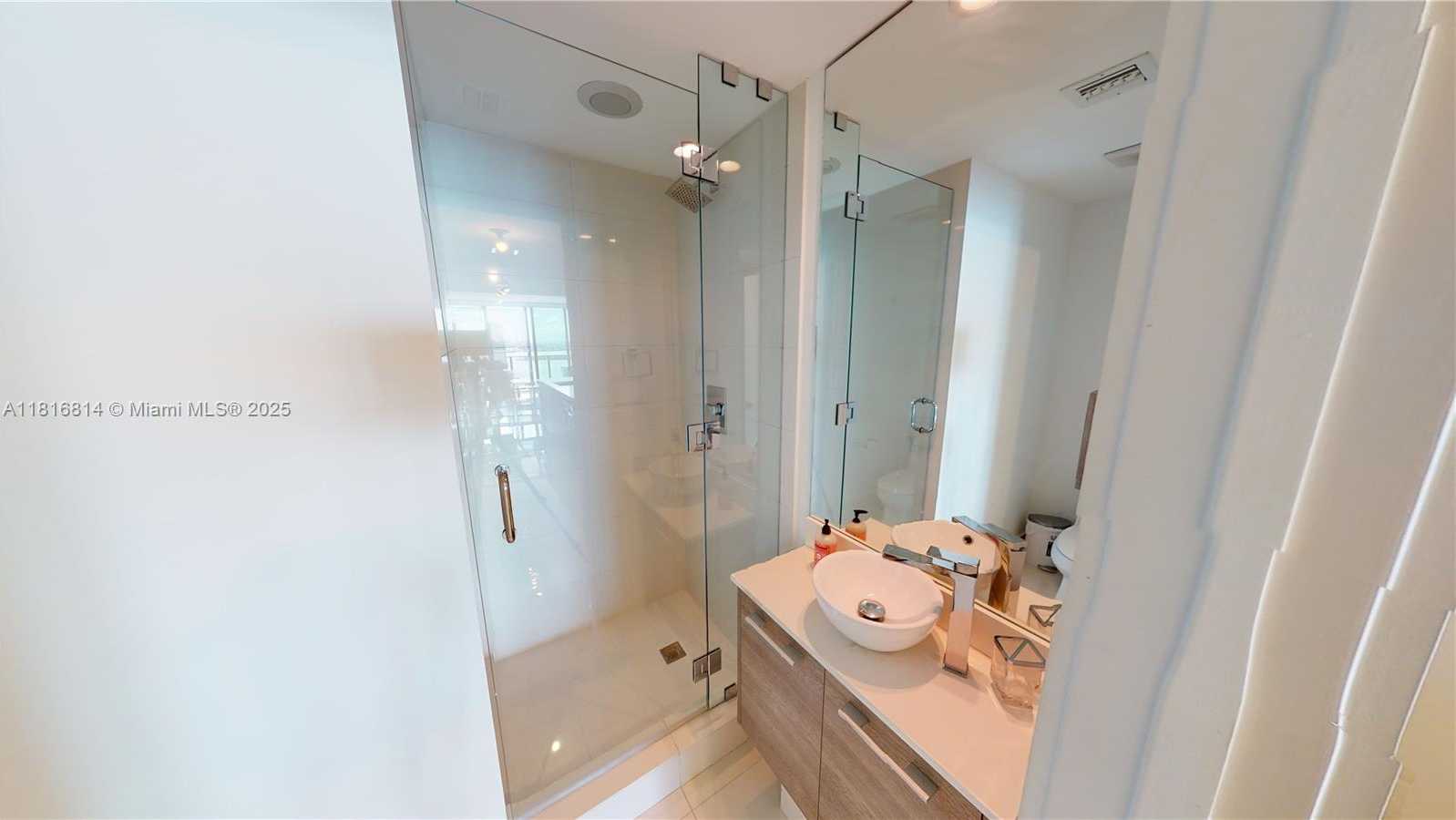 Small Image of 650 NORTH EAST 32ND ST #2005, Miami Number 20