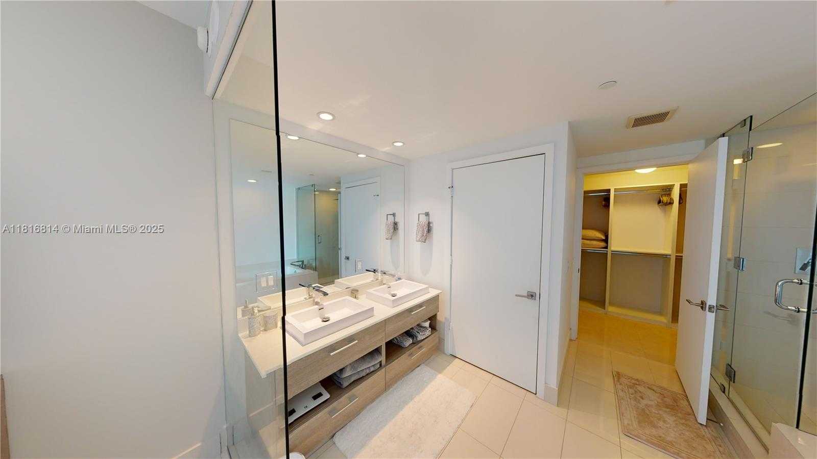 Small Image of 650 NORTH EAST 32ND ST #2005, Miami Number 21