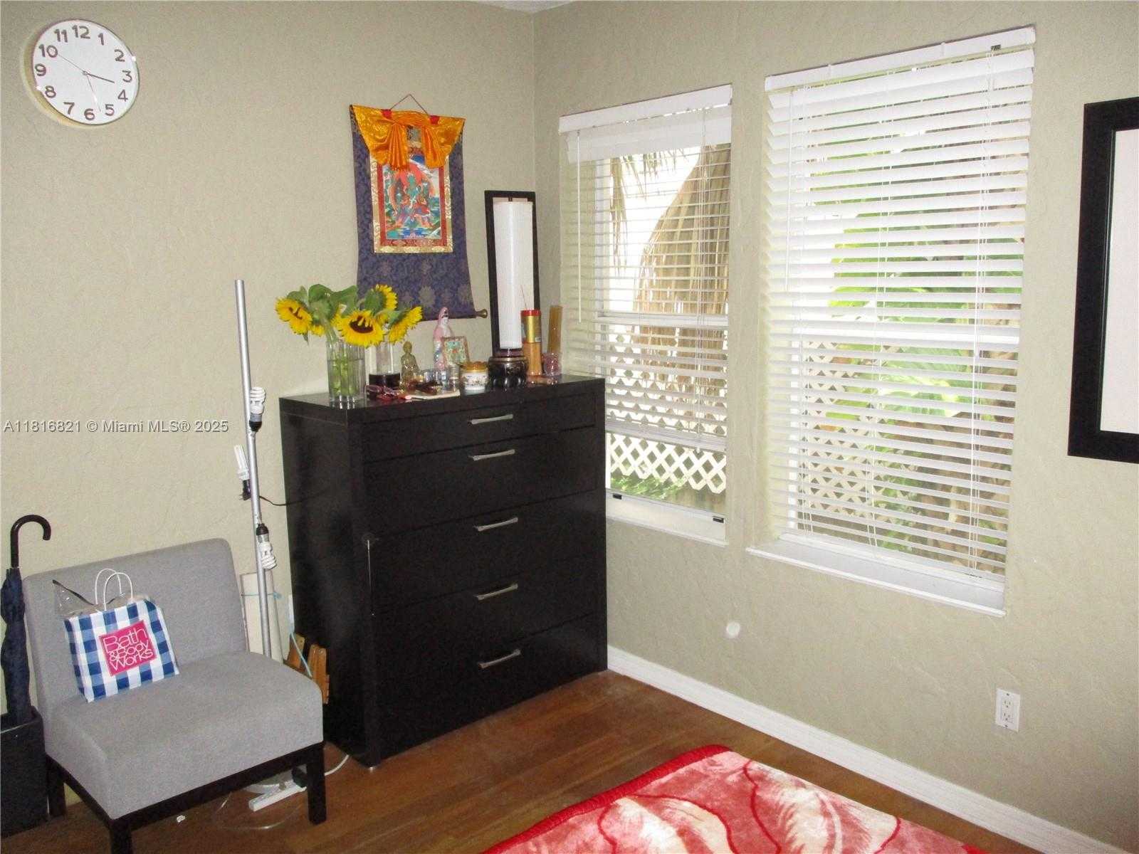 Small Image of 1027 PENNSYLVANIA AVE #105, Miami Beach Number 7