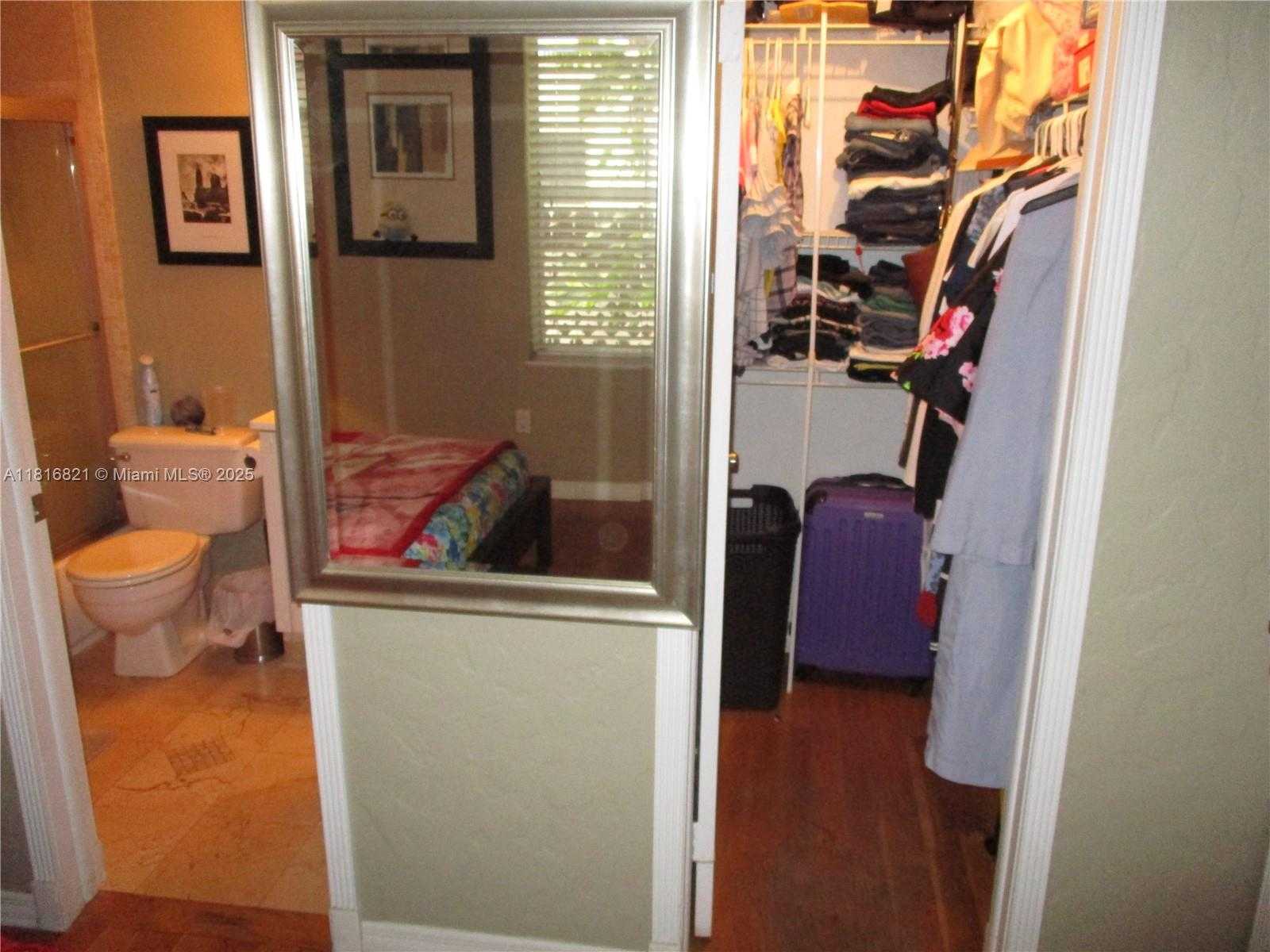 Small Image of 1027 PENNSYLVANIA AVE #105, Miami Beach Number 8