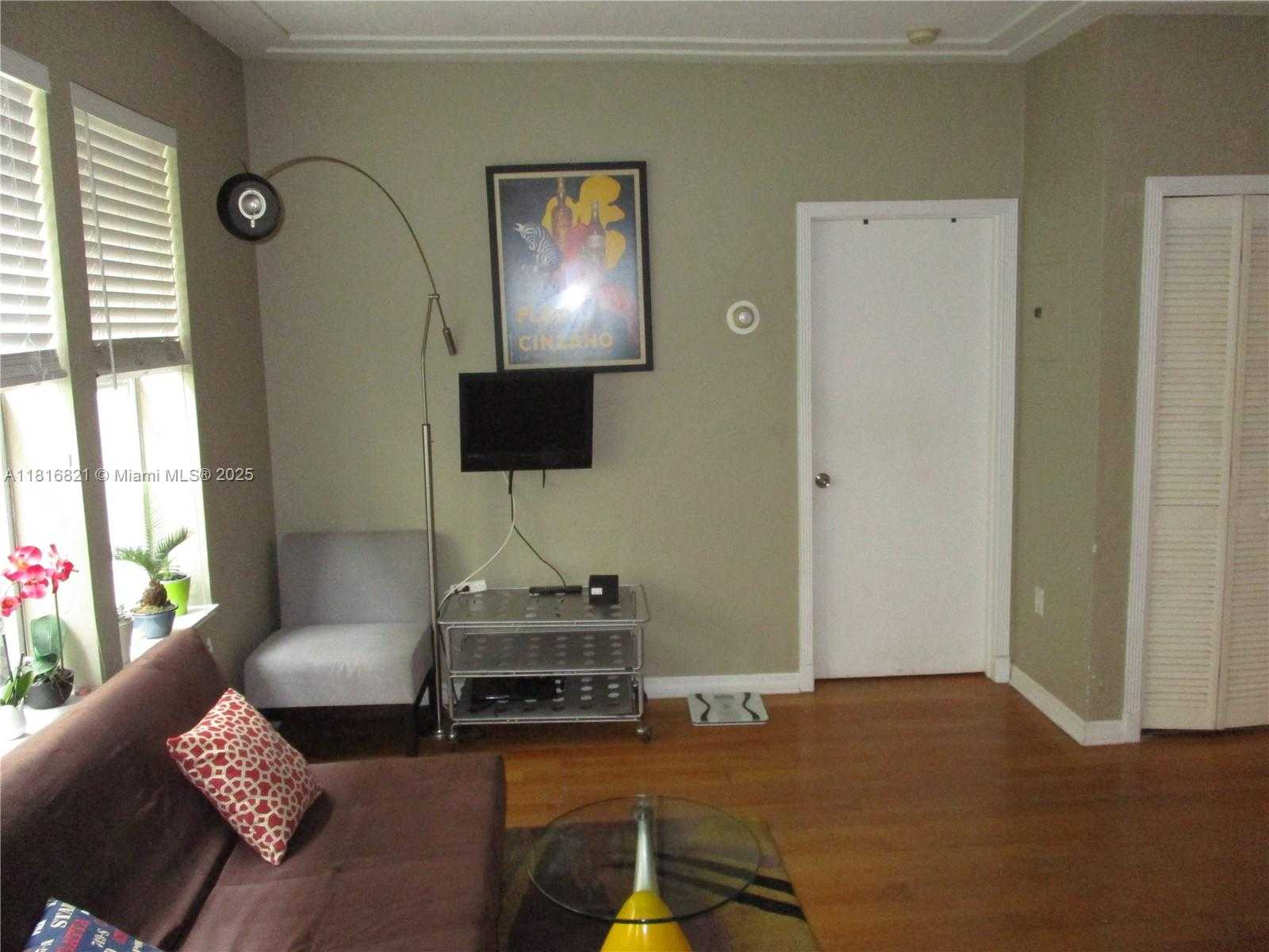 Small Image of 1027 PENNSYLVANIA AVE #105, Miami Beach Number 9
