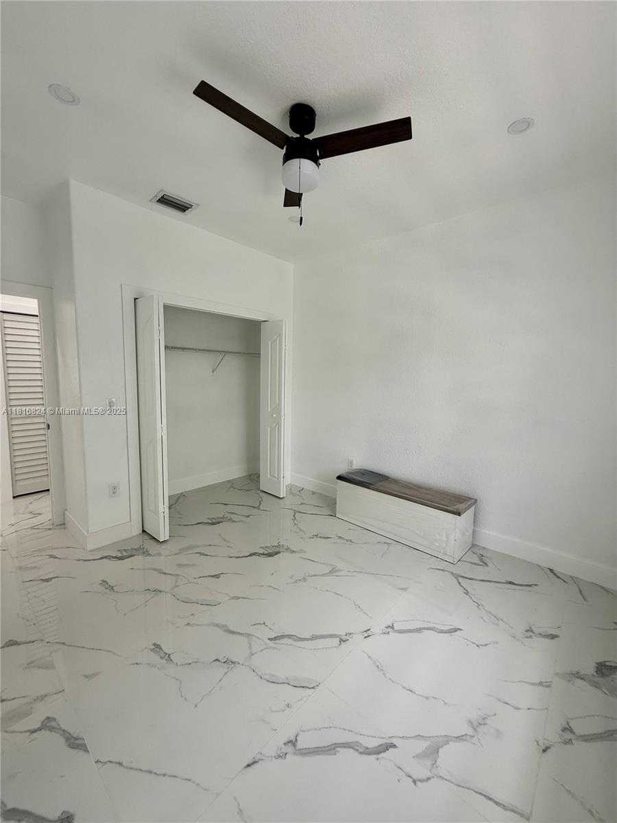Small Image of 1407 SOUTH EAST 6TH ST #1, Homestead Number 12