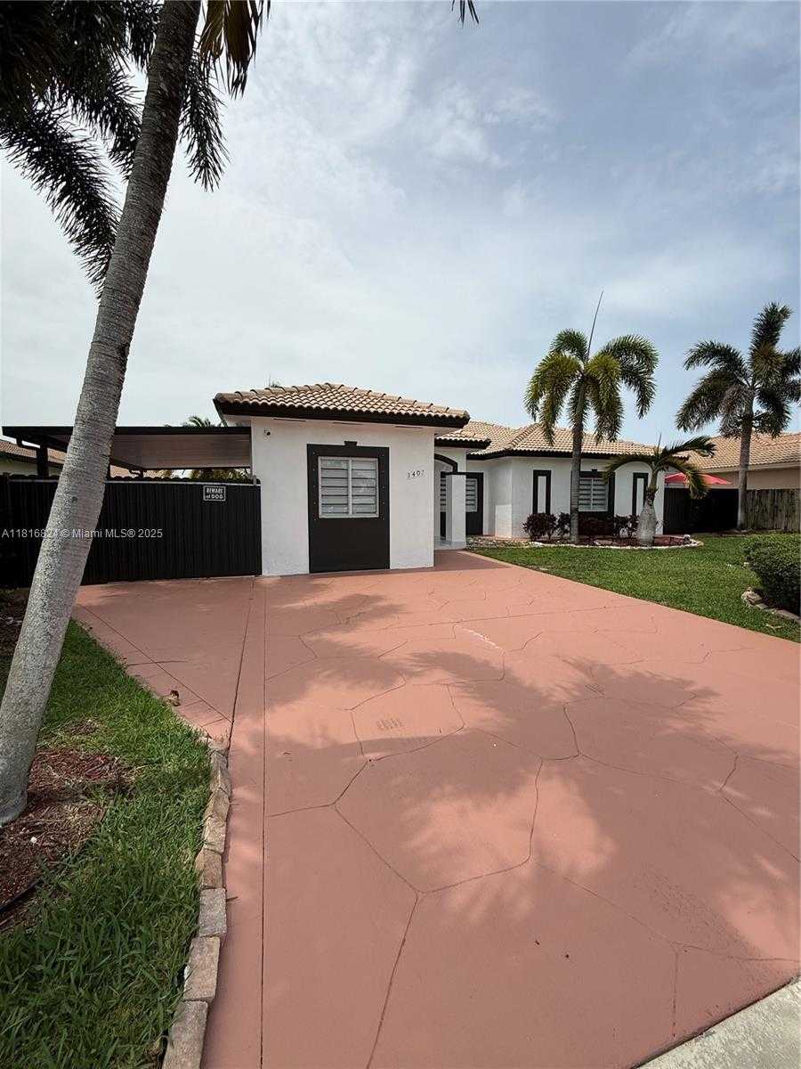 Small Image of 1407 SOUTH EAST 6TH ST #1, Homestead Number 2