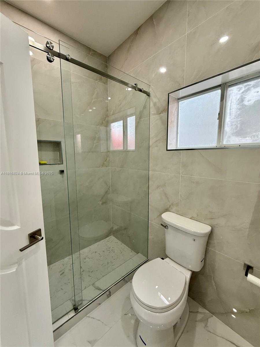 Small Image of 1407 SOUTH EAST 6TH ST #1, Homestead Number 22
