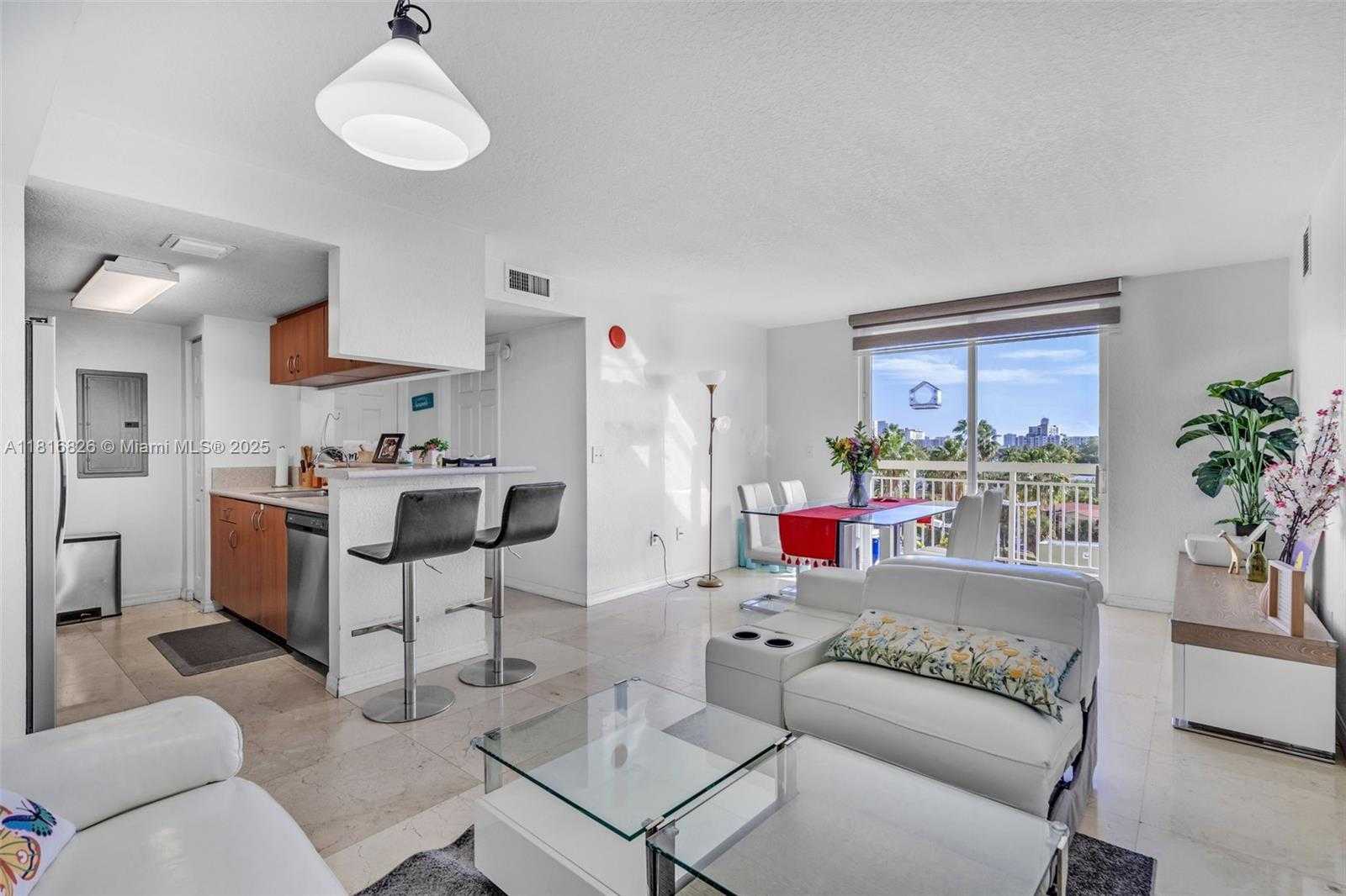 Small Image of 816 NORTH WEST 11TH ST #607, Miami Number 16