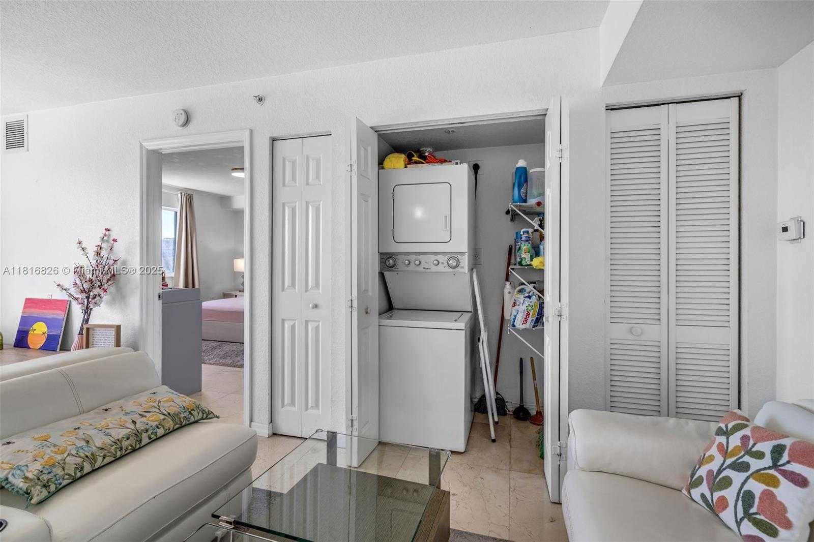 Small Image of 816 NORTH WEST 11TH ST #607, Miami Number 37