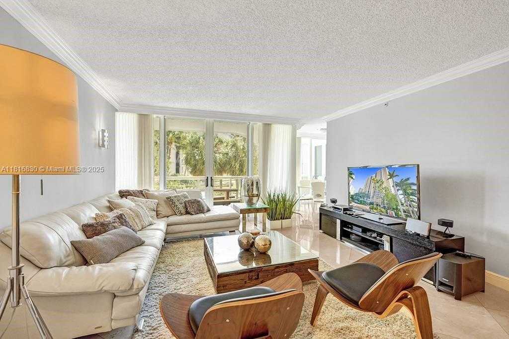 Small Image of 21055 YACHT CLUB DR #502, Aventura Number 2