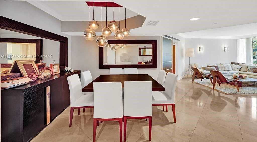 Small Image of 21055 YACHT CLUB DR #502, Aventura Number 6