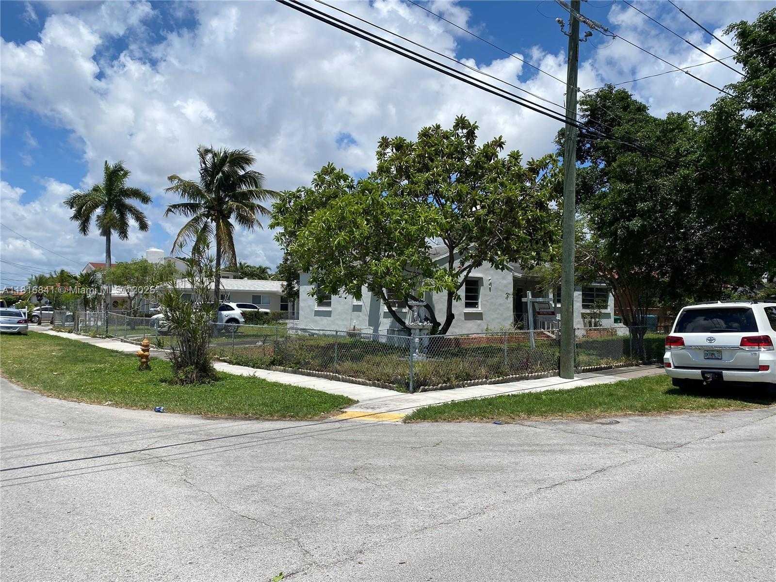 Small Image of Miami Number 2
