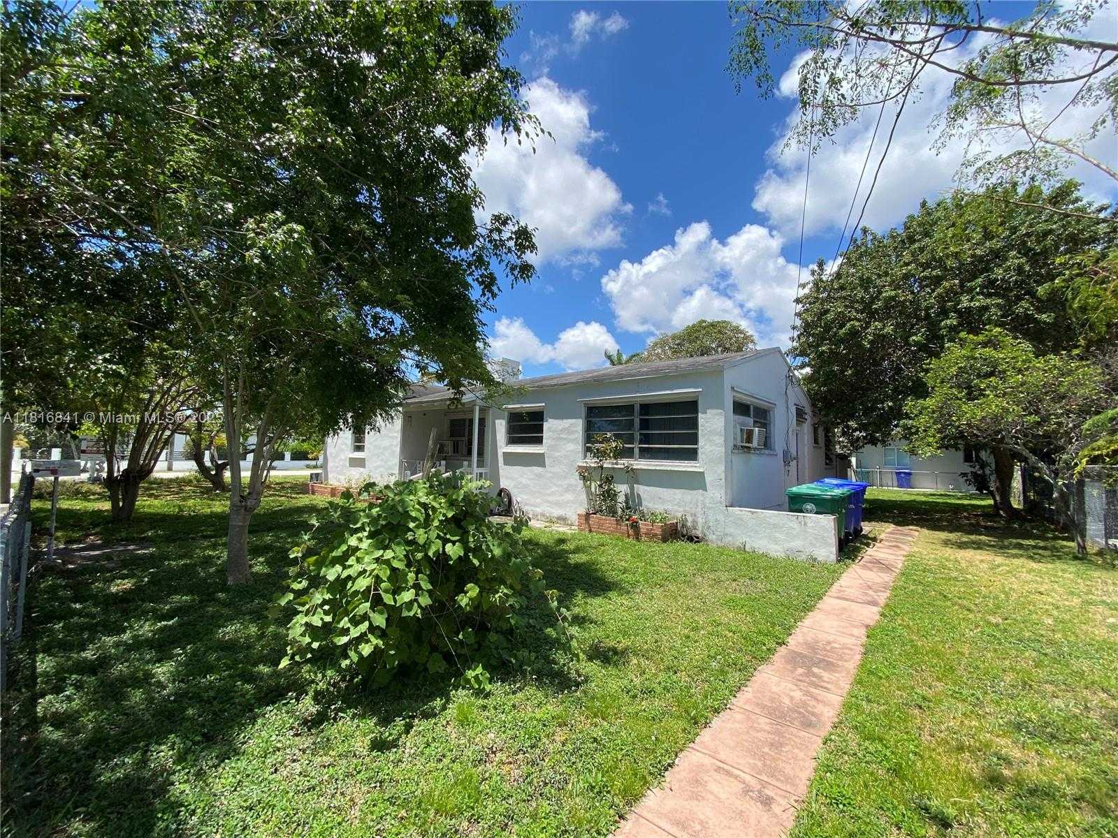 Small Image of Miami Number 3