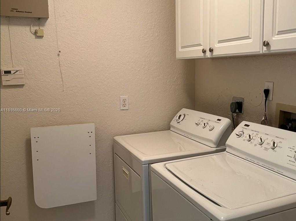 Small Image of 10566 SUNSET ISLES CT, Boynton Beach Number 7