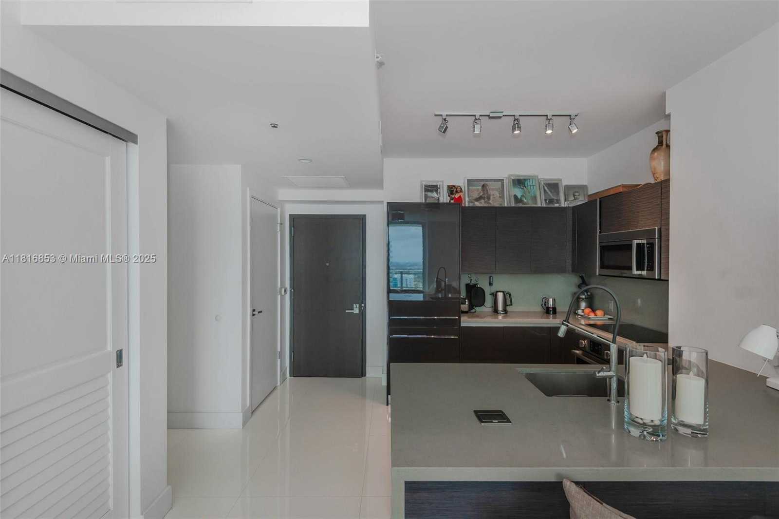 Small Image of 1080 BRICKELL AVE #3405, Miami Number 16