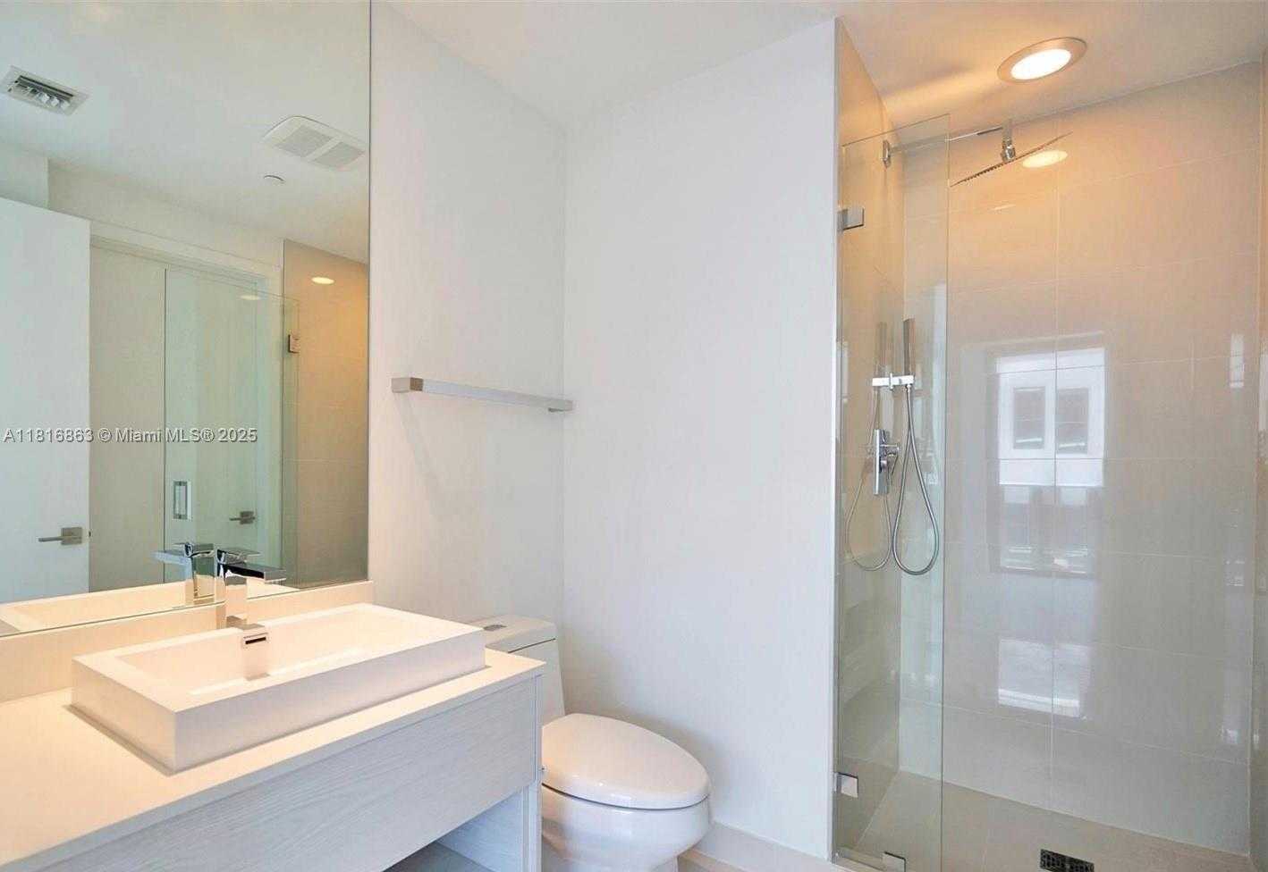 Small Image of 55 SOUTH WEST 9TH ST #2507, Miami Number 6