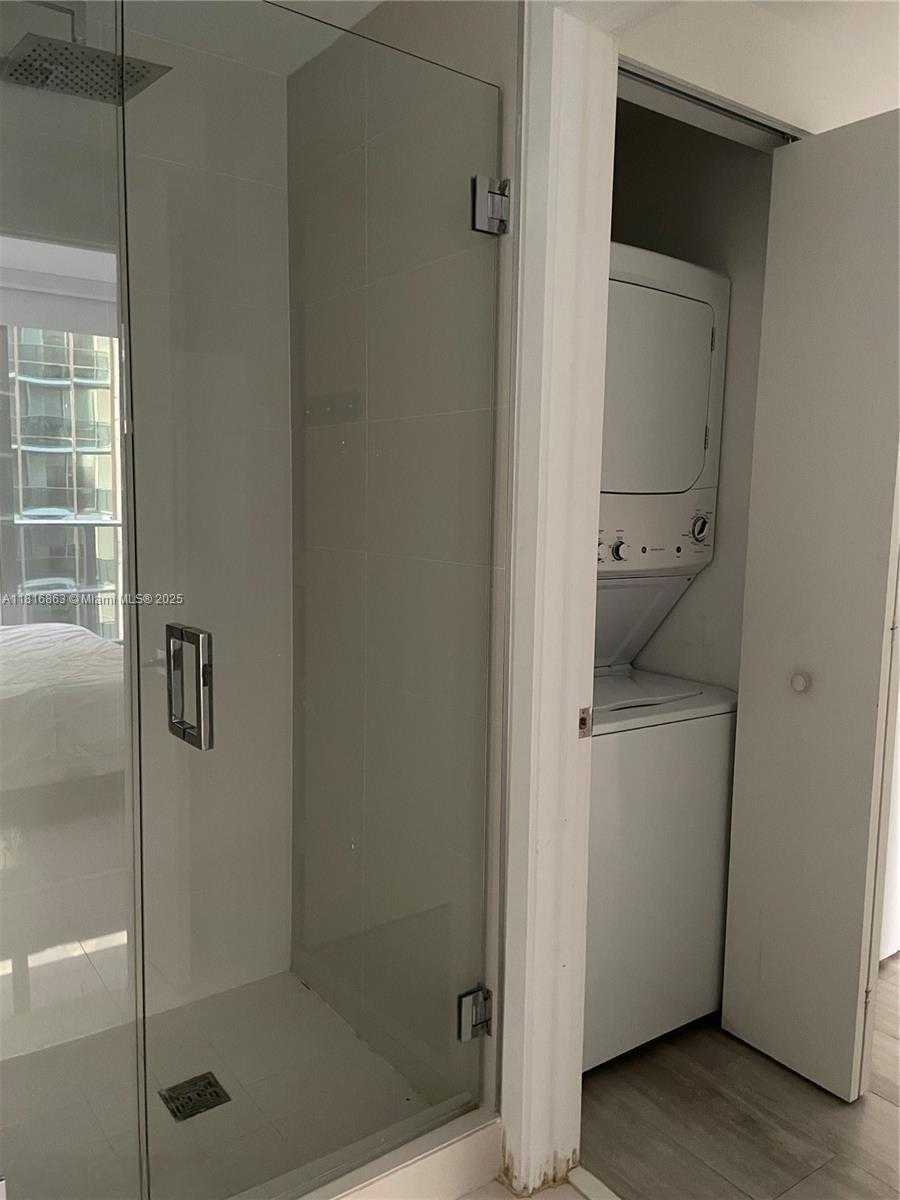 Small Image of 55 SOUTH WEST 9TH ST #2507, Miami Number 7