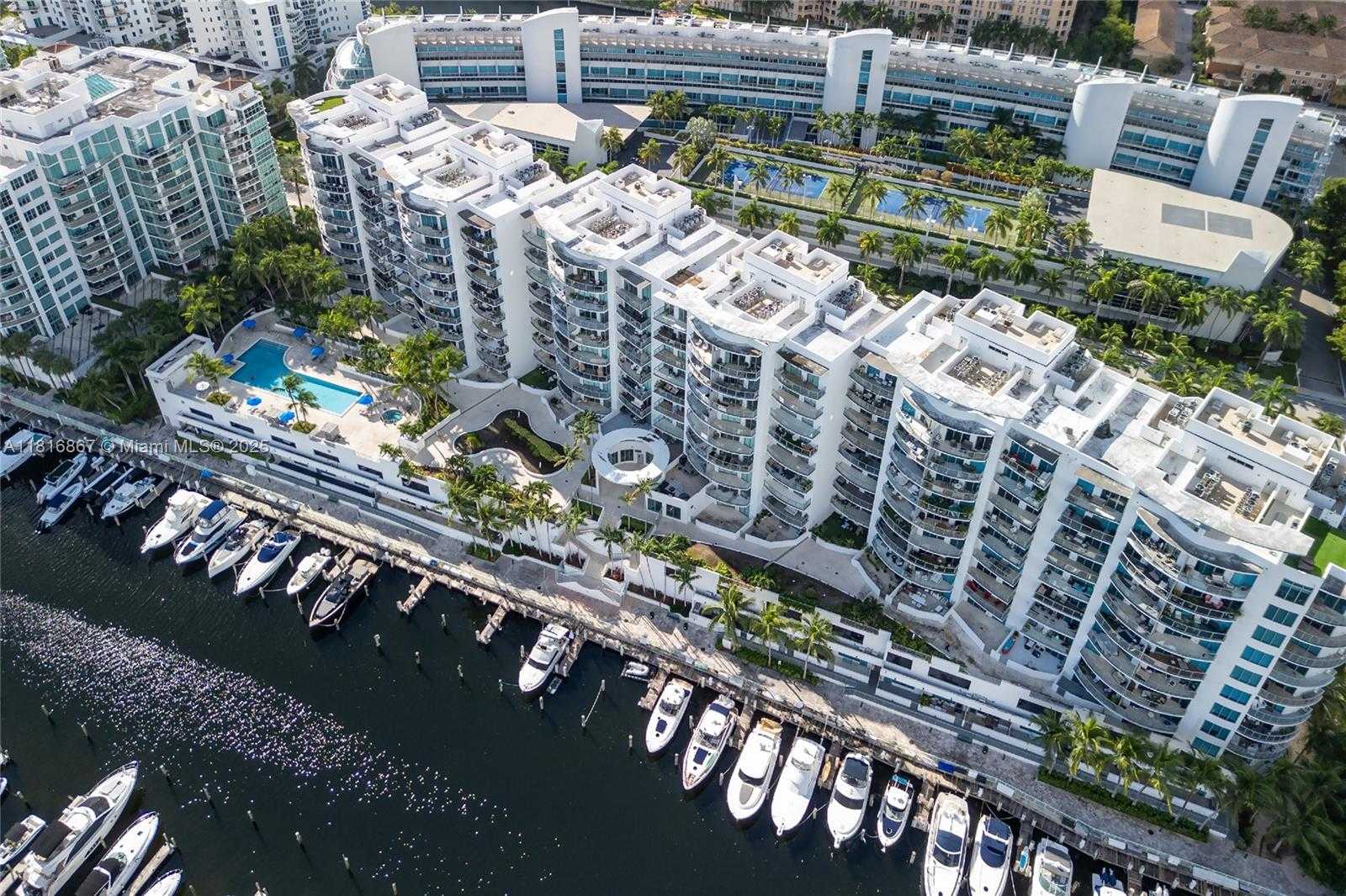 Small Image of 3029 NORTH EAST 188TH ST #309, Aventura Number 3