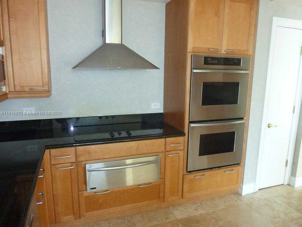 Small Image of 3201 NORTH EAST 183RD ST #2502, Aventura Number 3